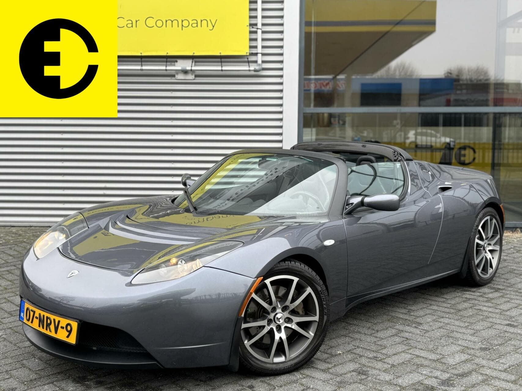 Tesla Roadster 2010-11