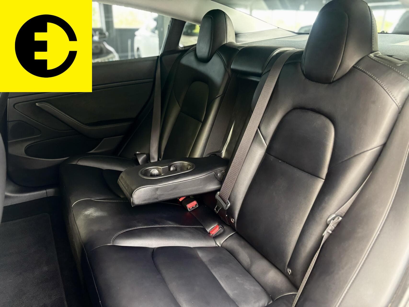 Tesla Model 3 Long Range AWD 75 kWh | Trekhaak | Premium audio | Incl. BTW – foto 8