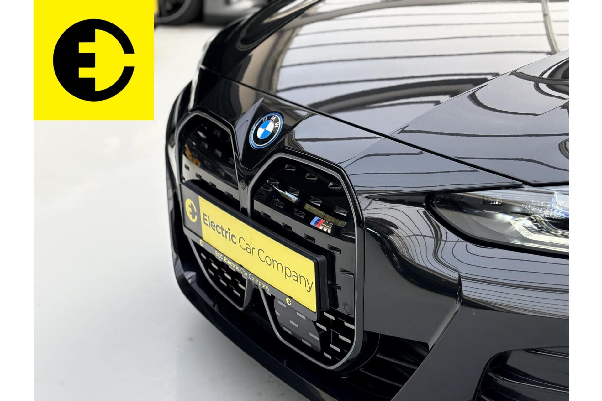 BMW i4 M50 84 kWh | Schuif/kantel dak | Headsup display | stoelverwarming voor en achter – foto 3