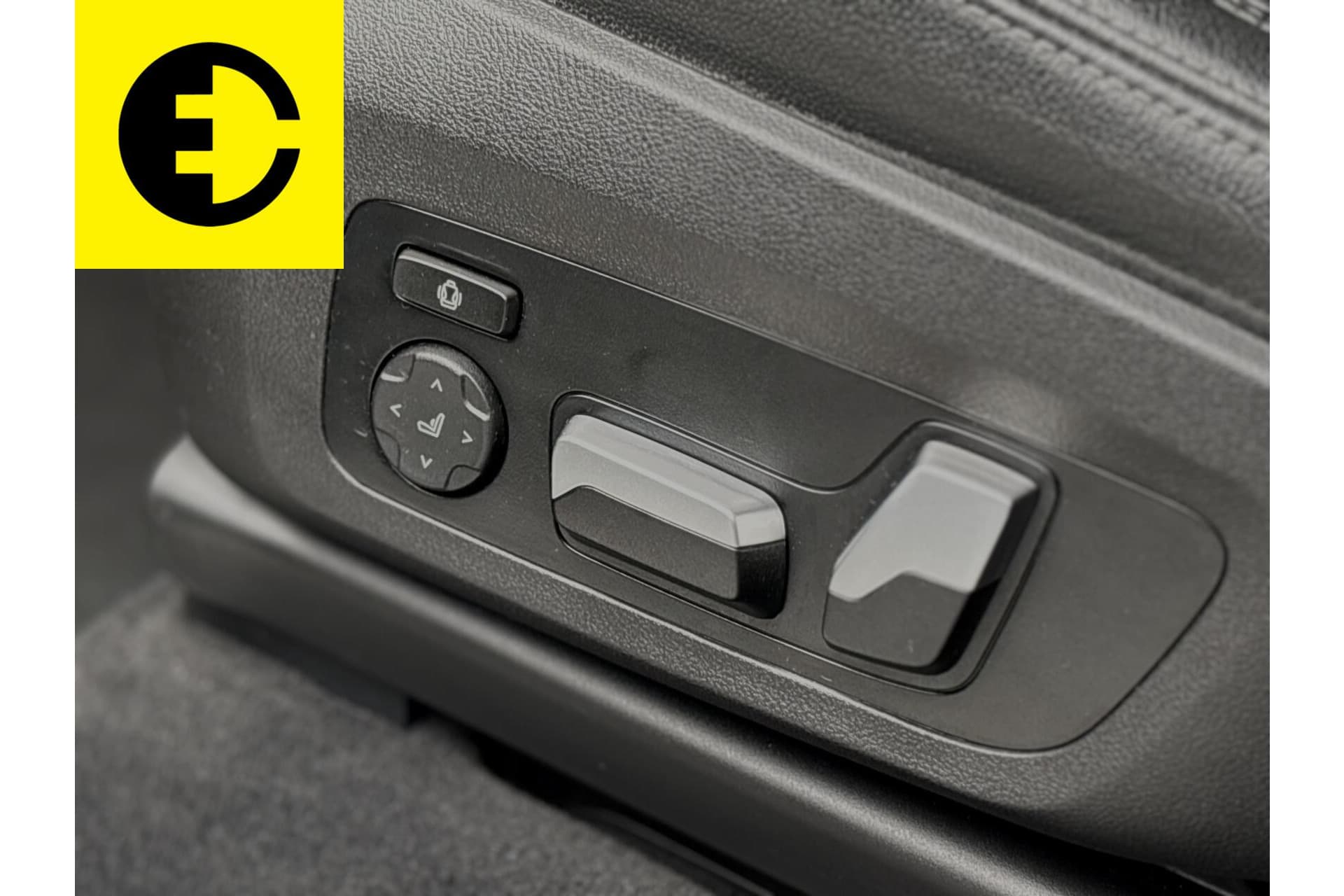 BMW iX3 | 96% SOH | Pano dak | Stoelverwarming | Elektrische trekhaak – foto 6