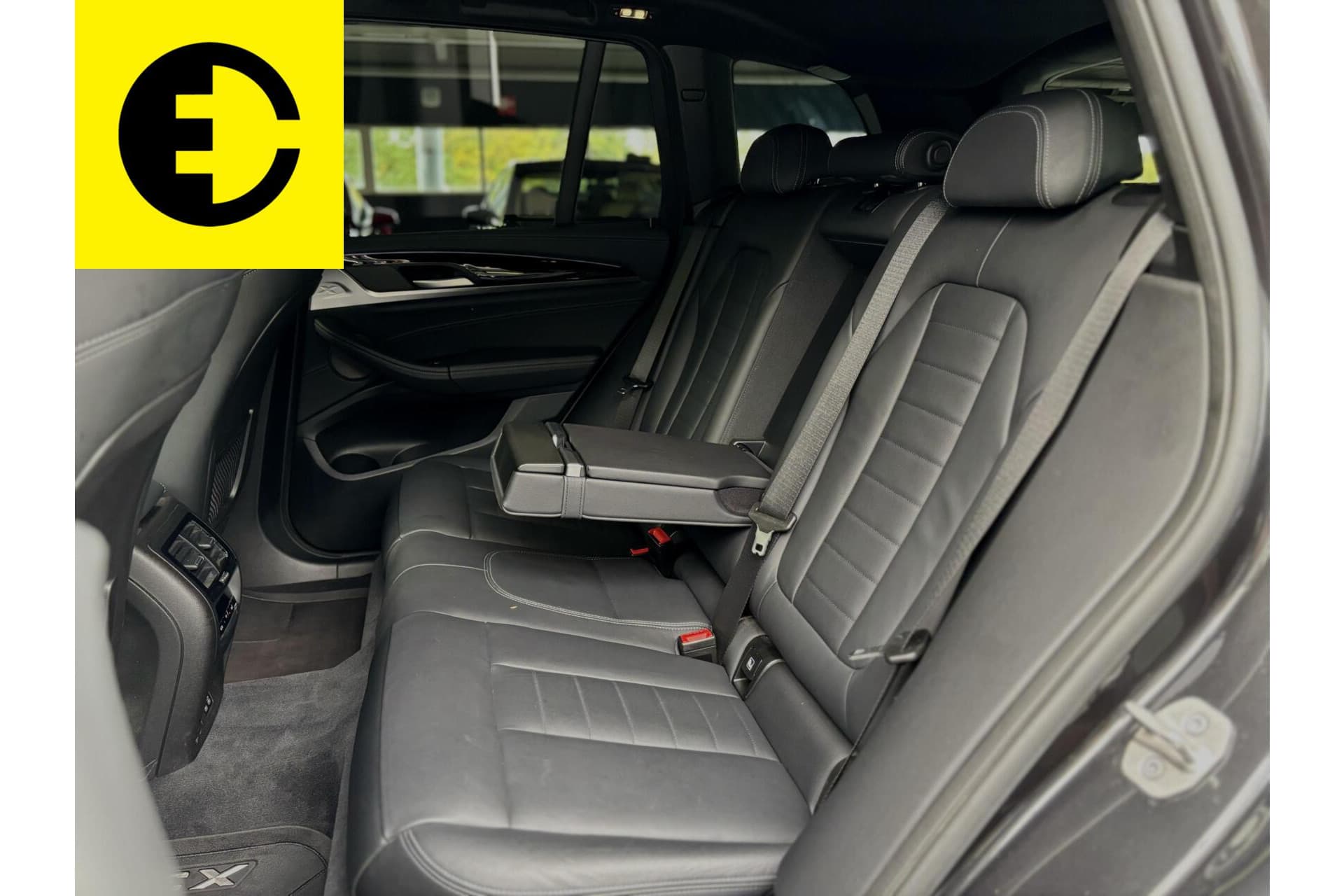 BMW iX3 | 96% SOH | Pano dak | Stoelverwarming | Elektrische trekhaak – foto 7