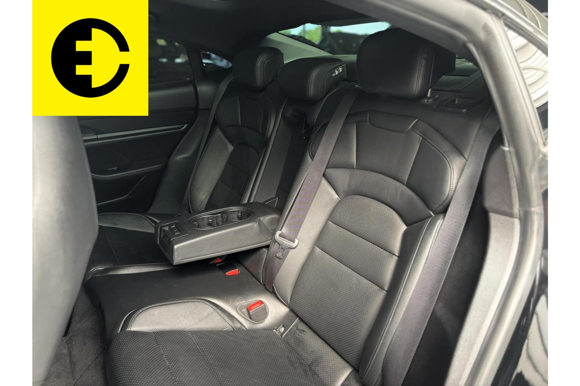 Porsche Taycan 4S 79 kWh | Sportchrono | Pano | Dual view | turbo GT velgen – foto 7