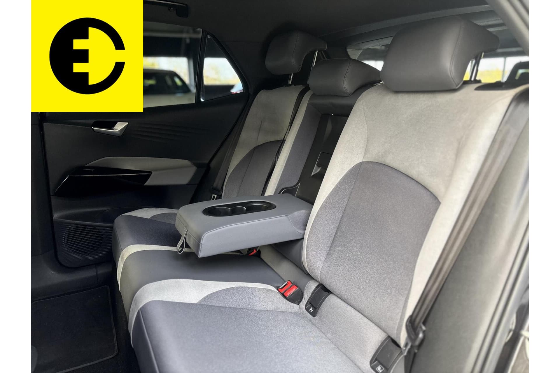 Volkswagen ID.3 First Plus 58 kWh | Stoelverwarming | Android auto/ Apple CarPlay | Achteruitrijcamera – foto 7