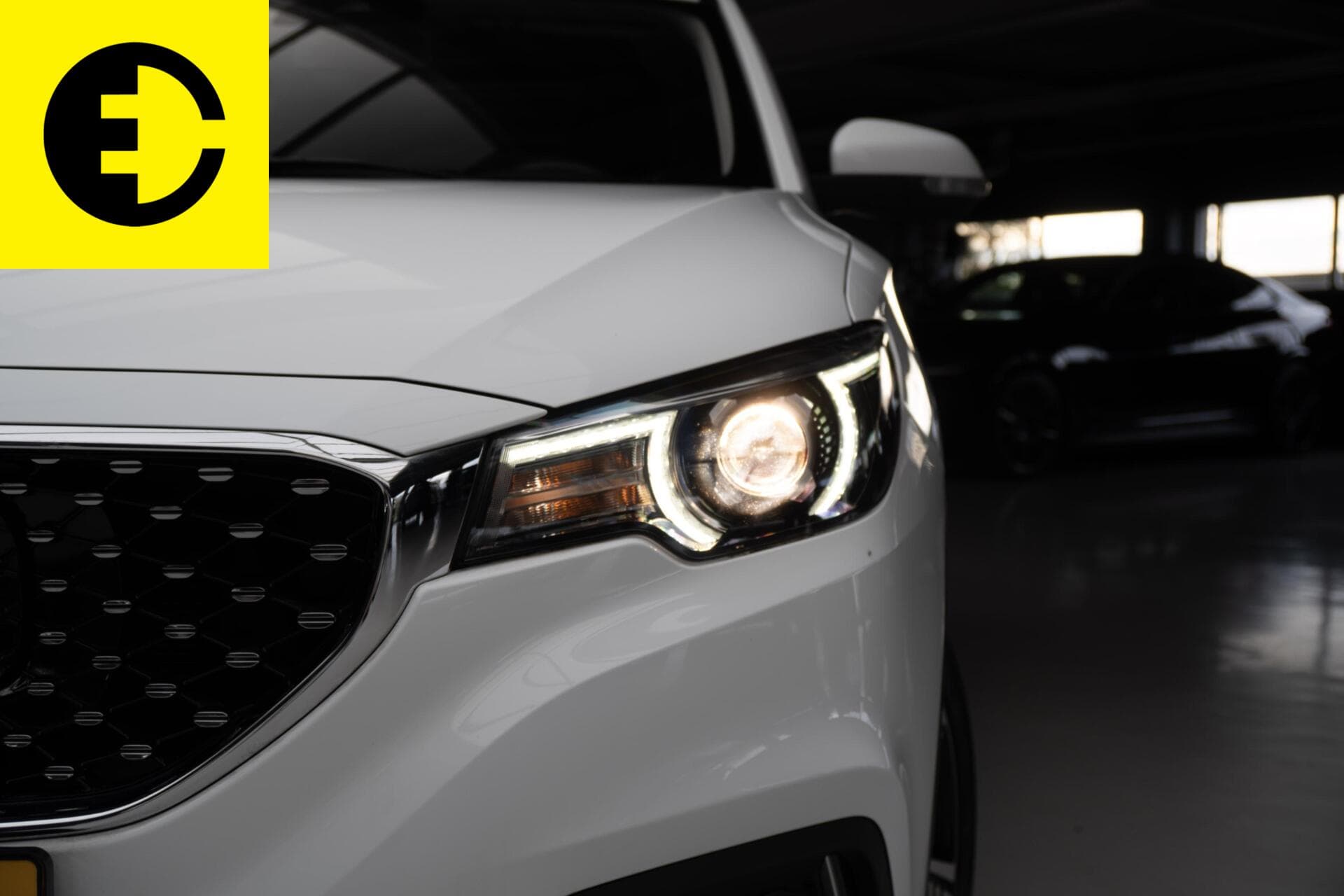 MG ZS EV Luxury 45 kWh | Stoelverwarming | Pano dak | Apple CarPlay / Android auto – foto 7