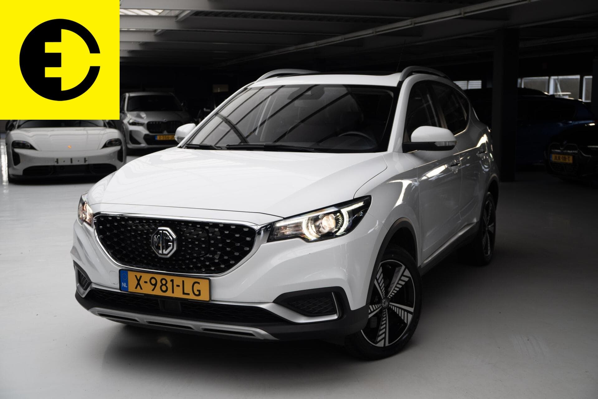 MG ZS EV Luxury 45 kWh | Stoelverwarming | Pano dak | Apple CarPlay / Android auto – foto 9