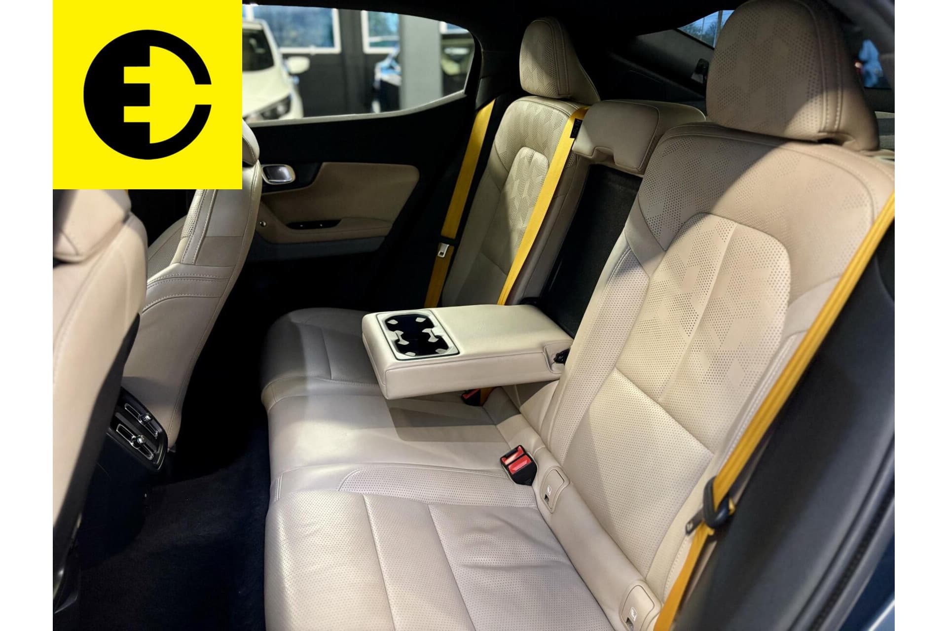 Polestar 2 Long Range Dual Motor Launch Edition 78kWh | Elektrische Trekhaak | Stoelverwarming | Glazen dak – foto 6