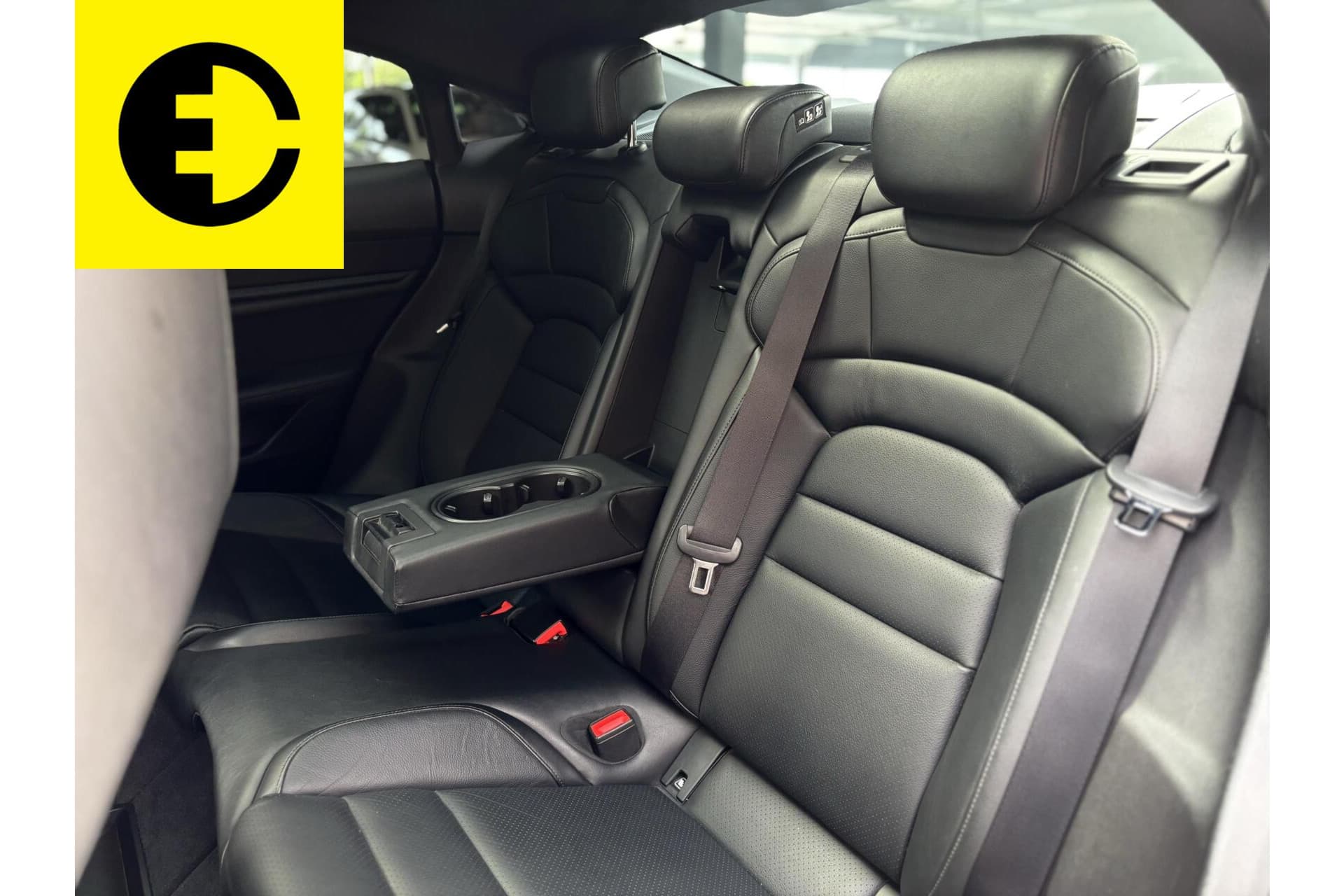 Porsche Taycan 4S 79 kWh | SportChrono | Approved Garantie – foto 6