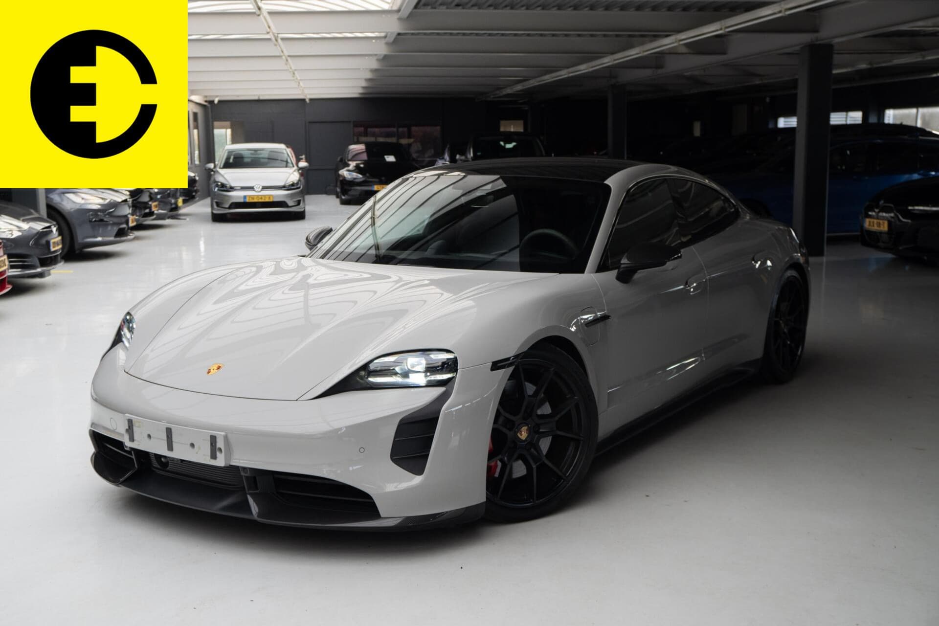 Porsche Taycan 2022-05