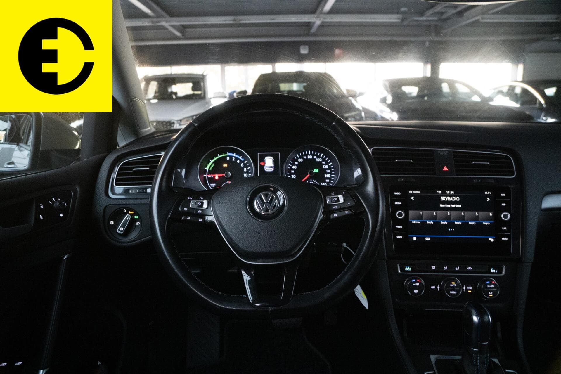 Volkswagen e-Golf e-Golf | SOH 92% |Parkeersensoren | Climate control – foto 4