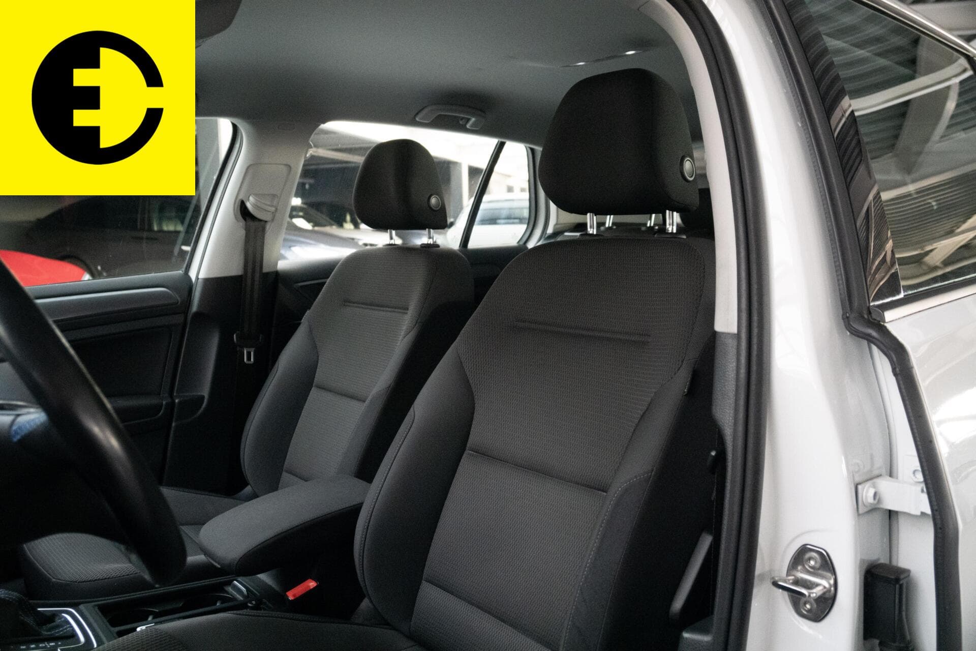 Volkswagen e-Golf E-DITION | SOH 95% | Stoelverwarming | Parkeersensoren – foto 5