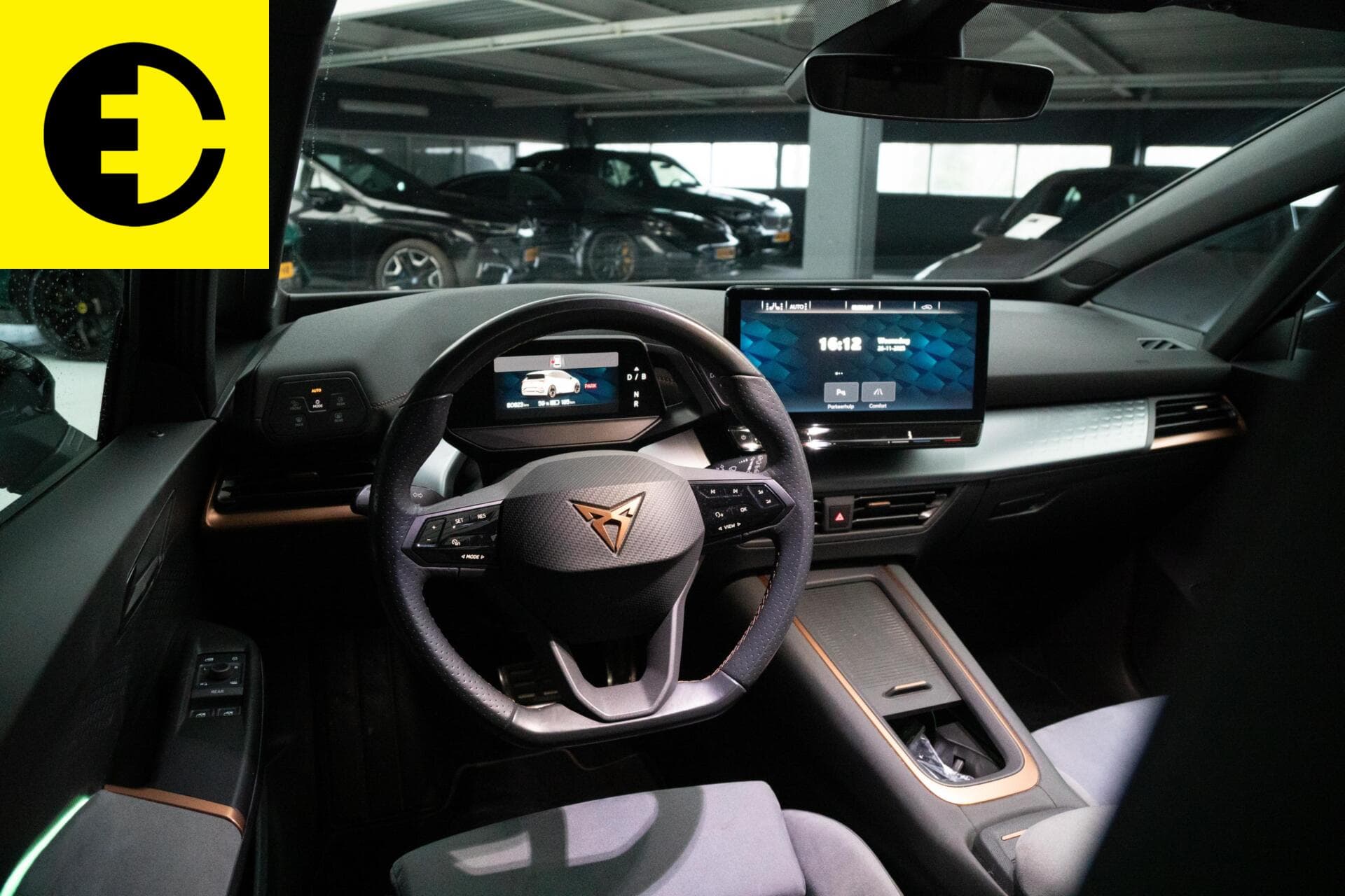 CUPRA Born Business One 62 kWh | 94% SOH | Panorama dak | Stoelverwarming – foto 4