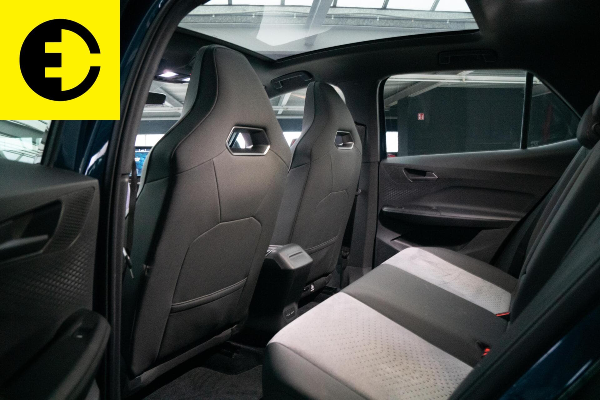 CUPRA Born Business One 62 kWh | 94% SOH | Panorama dak | Stoelverwarming – foto 6