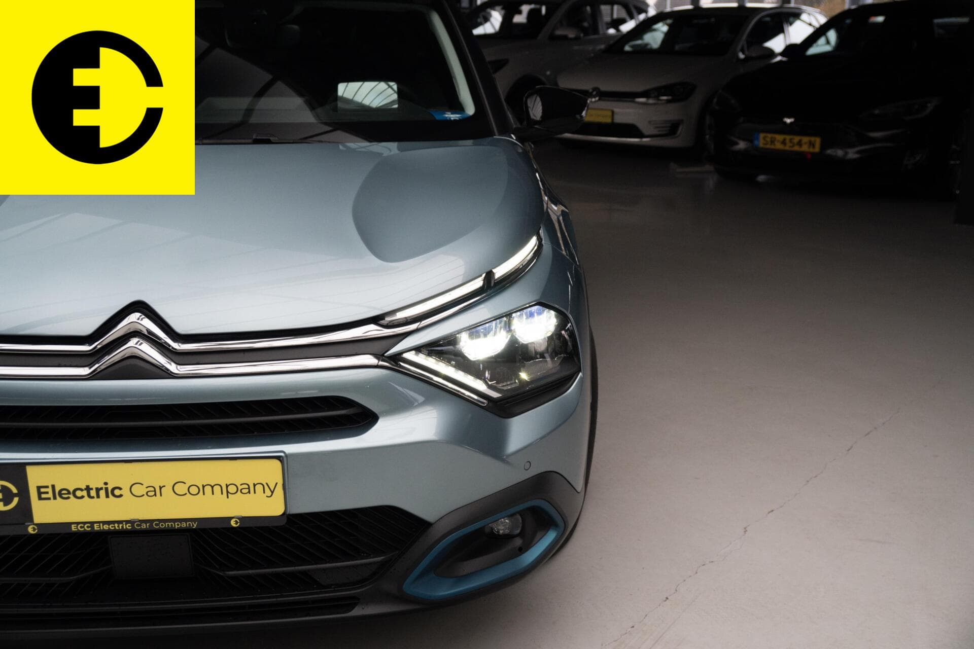 Citroën ë-C4 Shine 50 kWh | Achteruitrijcamera | CarPlay/ Android auto | Parkeersensoren – foto 9