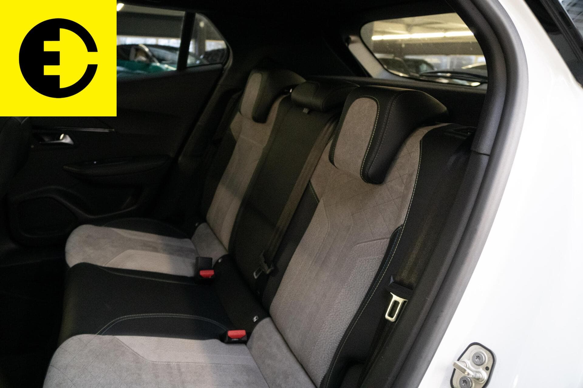 Peugeot e-2008 EV GT 50 kWh – foto 5