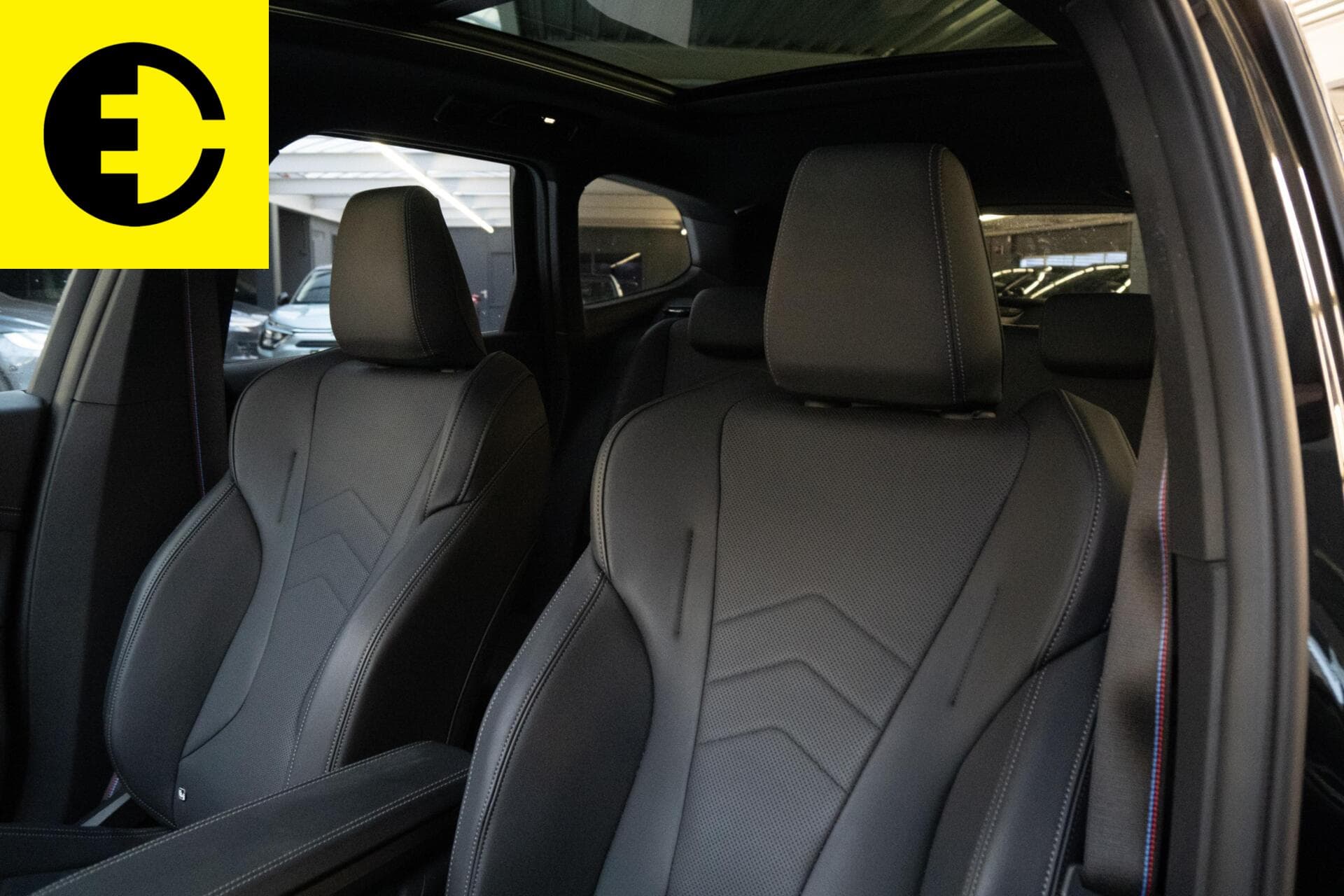 BMW iX1 eDrive20 67 kWh | 99% SOH | Schuif/kantel dak | Incl.BTW – foto 5