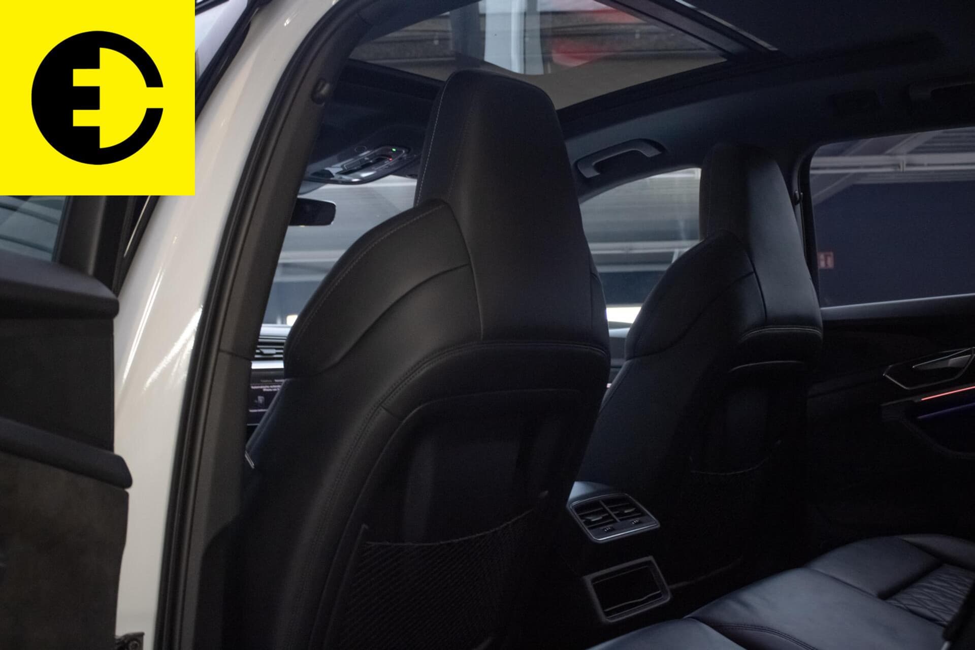 Audi e-tron e-tron 55 quattro advanced 95 kWh | Afneembare trekhaak | Schuif/kantel dak | Stoelverwarming – foto 6