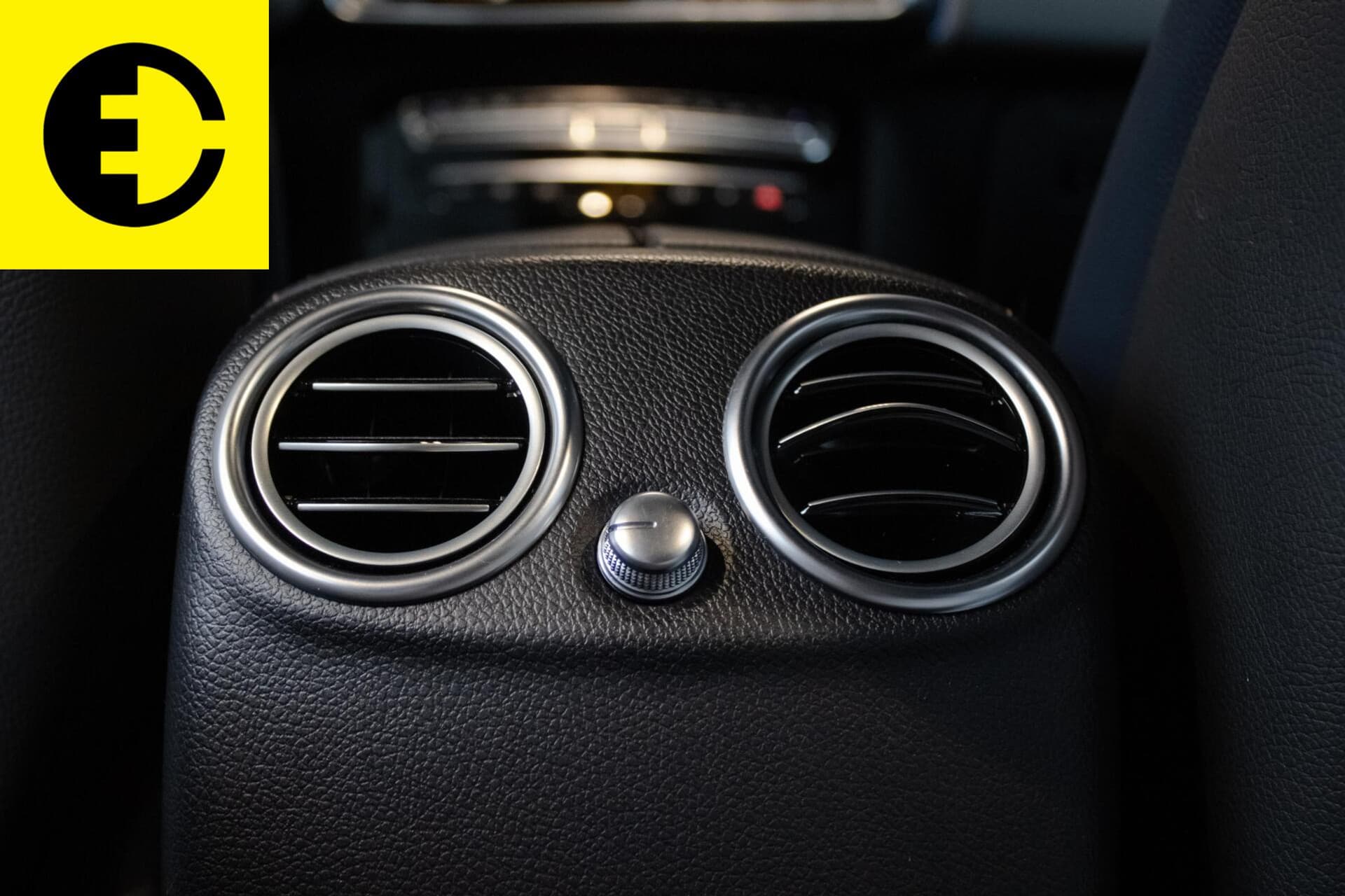 Mercedes-Benz EQC 400 4MATIC Premium Plus 80 kWh | 1886 Edition | Stoelverwarming | Burmeister audio – foto 6