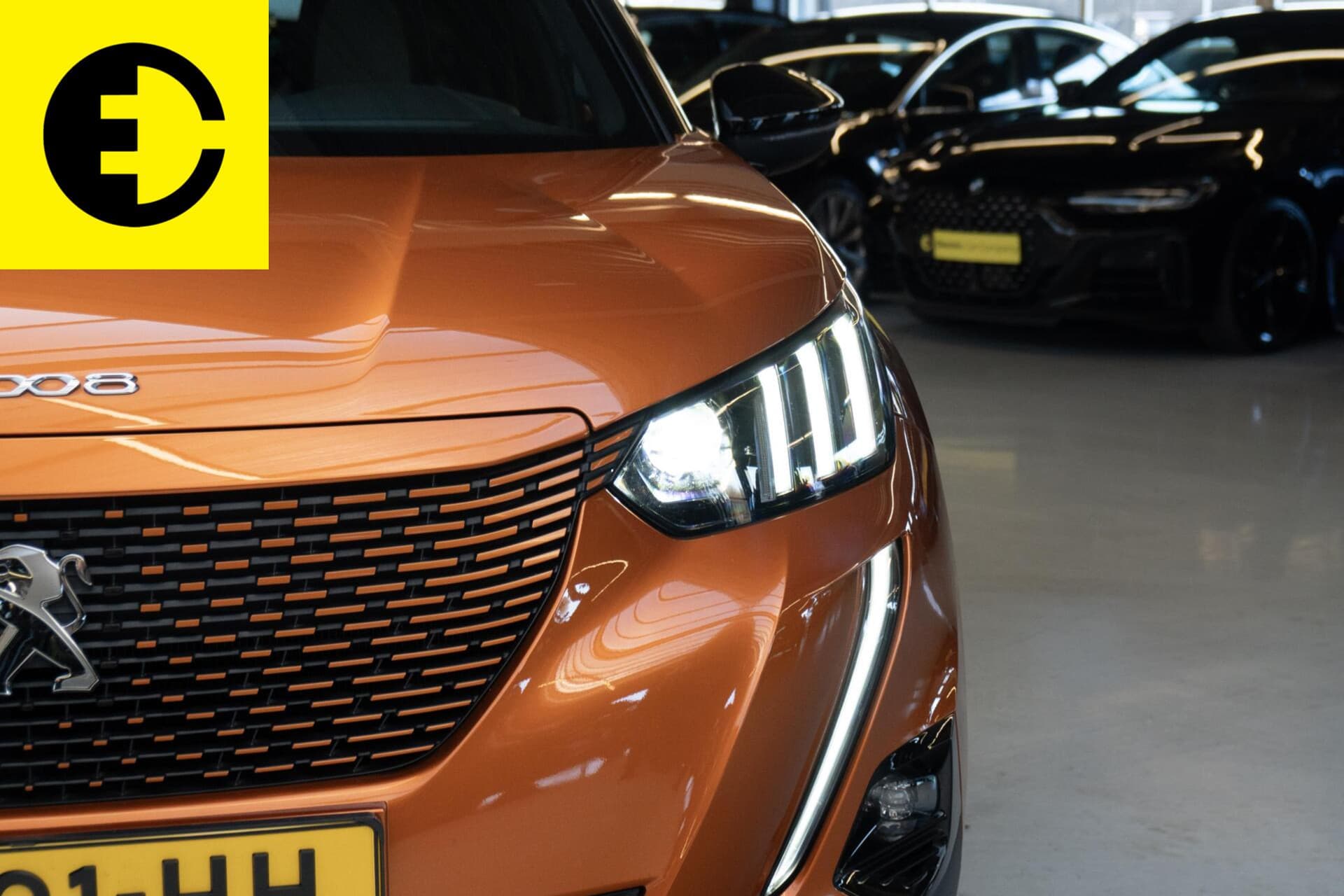 Peugeot e-2008 EV GT 50 kWh | Stoelverwarming | Camera | Apple CarPlay\ Android auto – foto 7