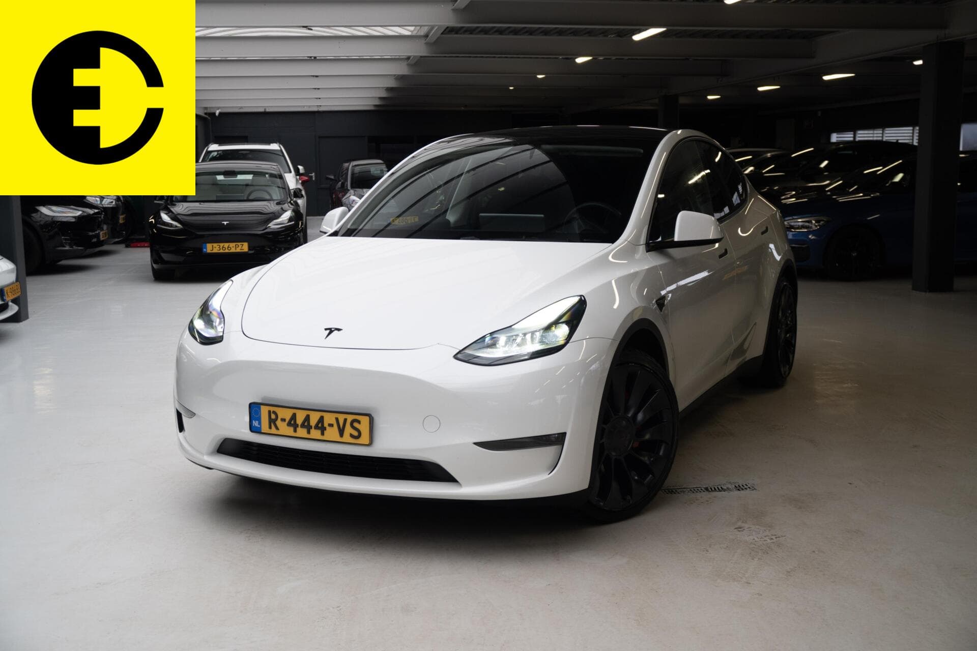 Tesla Model Y 2022-12