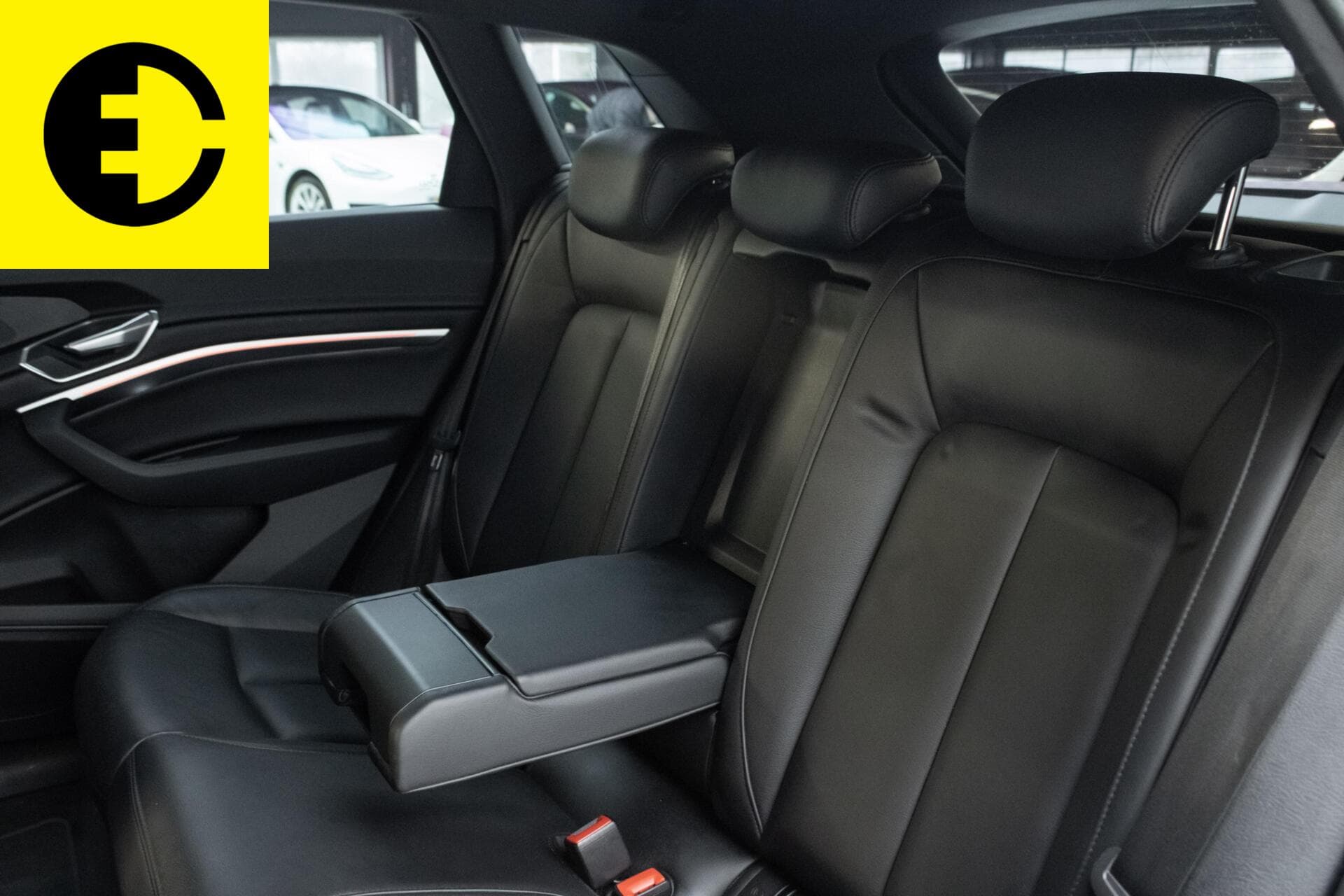 Audi e-tron 55 quattro Advanced edition 95 kWh | SOH 96,9% | Stoelverwarming | Leren bekleding | Incl.BTW – foto 7