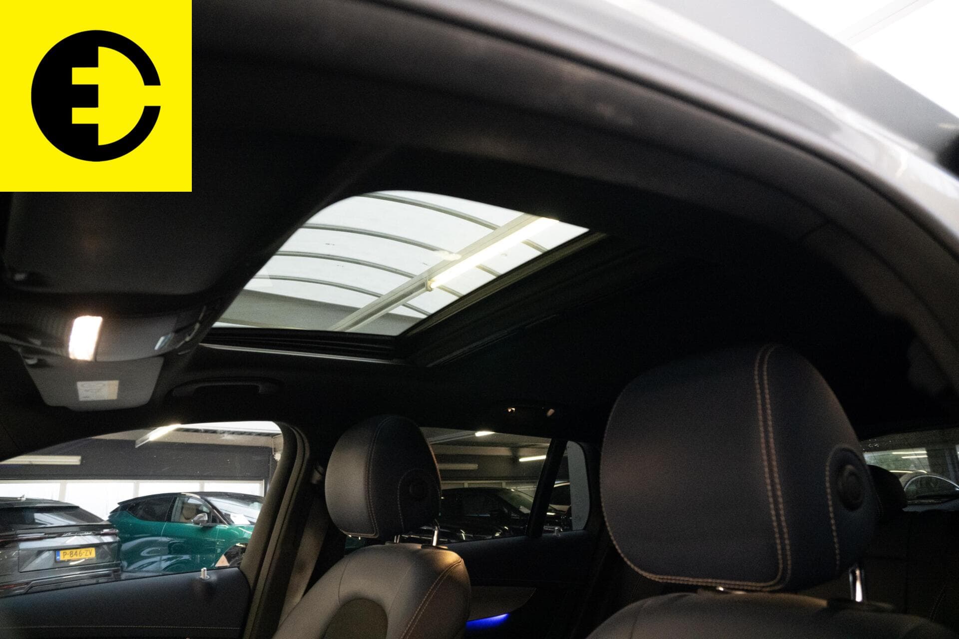 Mercedes-Benz EQC 400 4MATIC Premium Plus 80 kWh | SOH 93,4% | 1886 | Dode hoeksensor | Stoelverwerwarming – foto 5