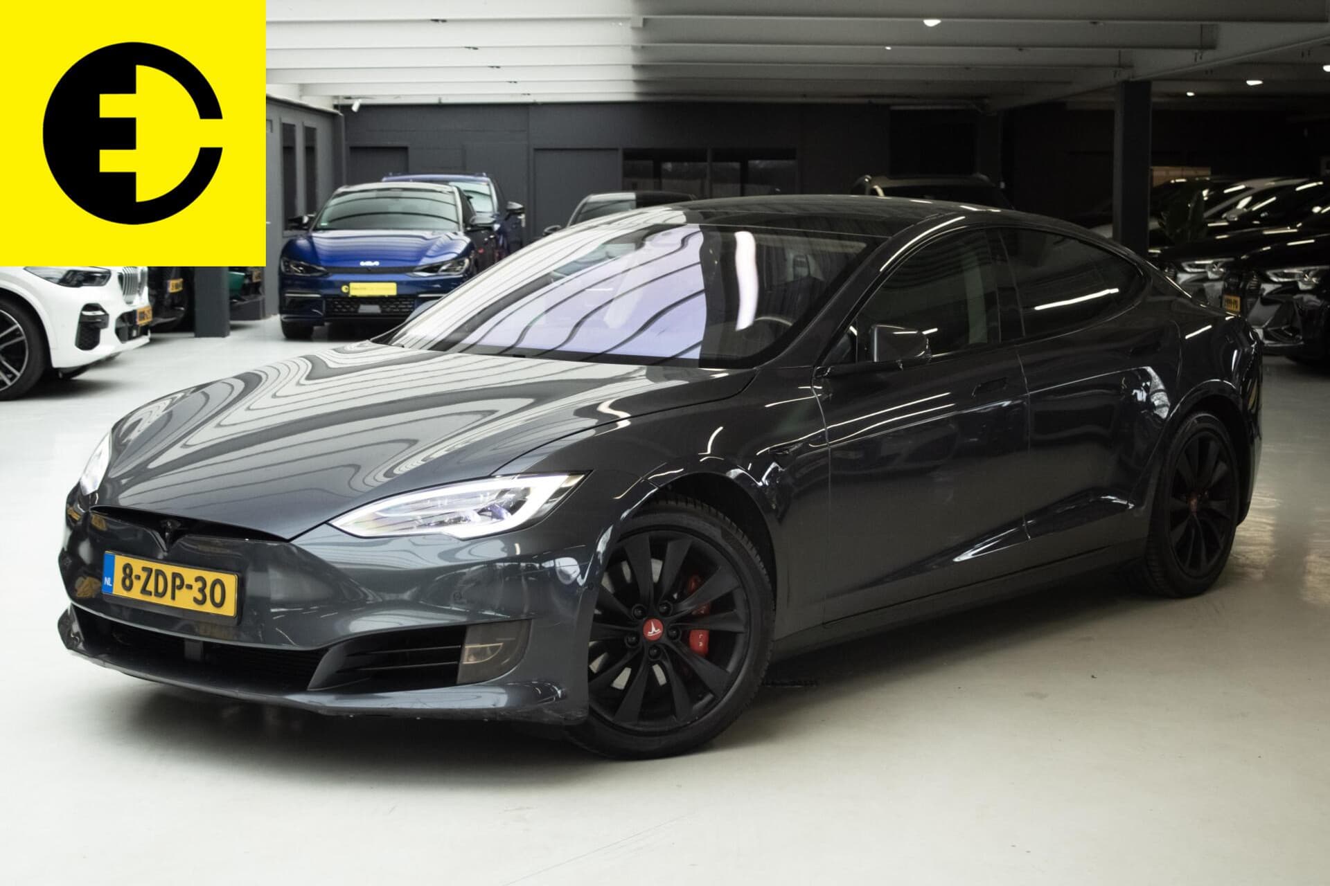 Tesla Model S 2015-01