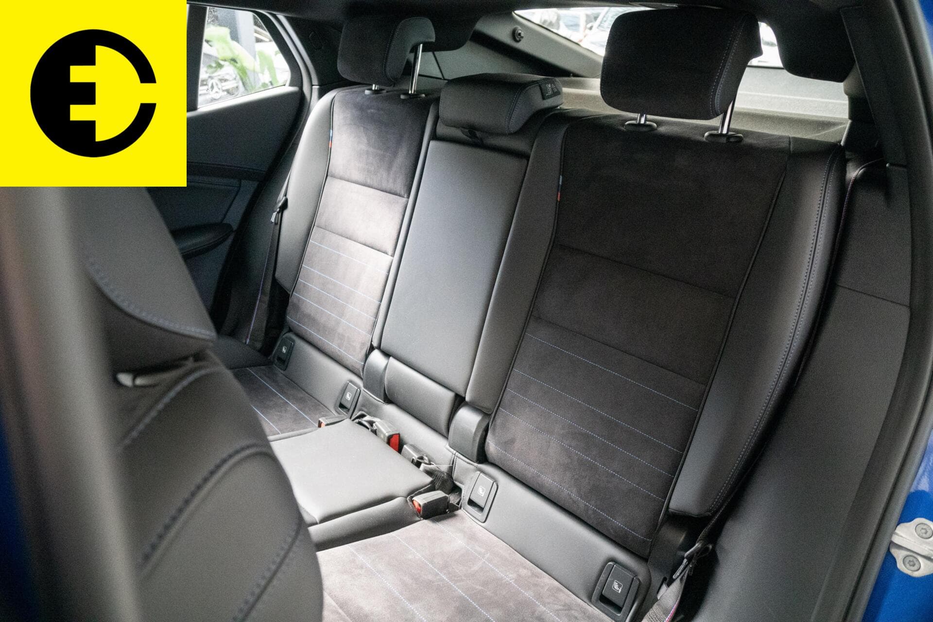 BMW iX2 eDrive20 65 kWh | 96,9% SOH | Alcantara stoelen | Camera – foto 7