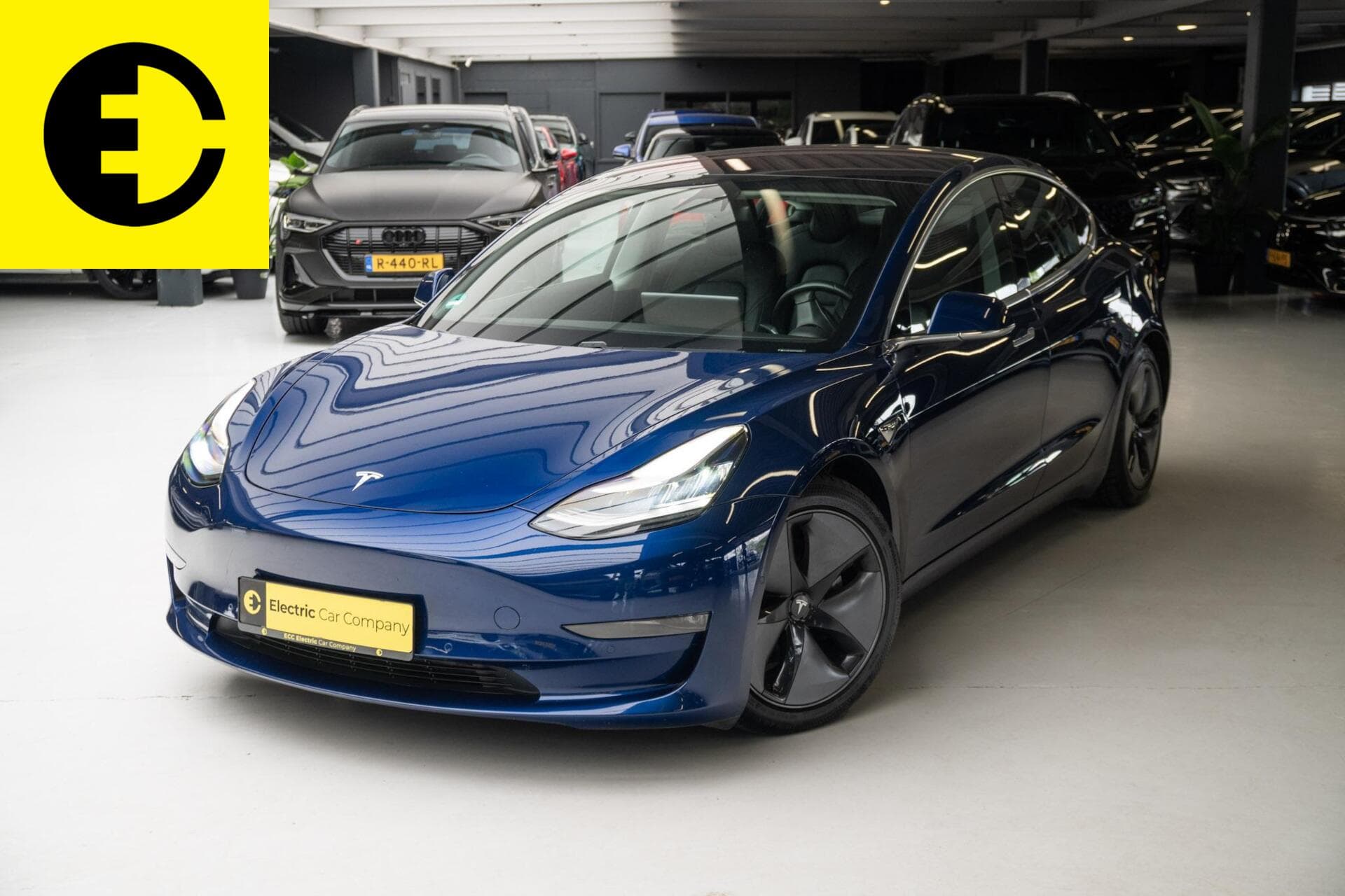 Tesla Model 3 2019-04