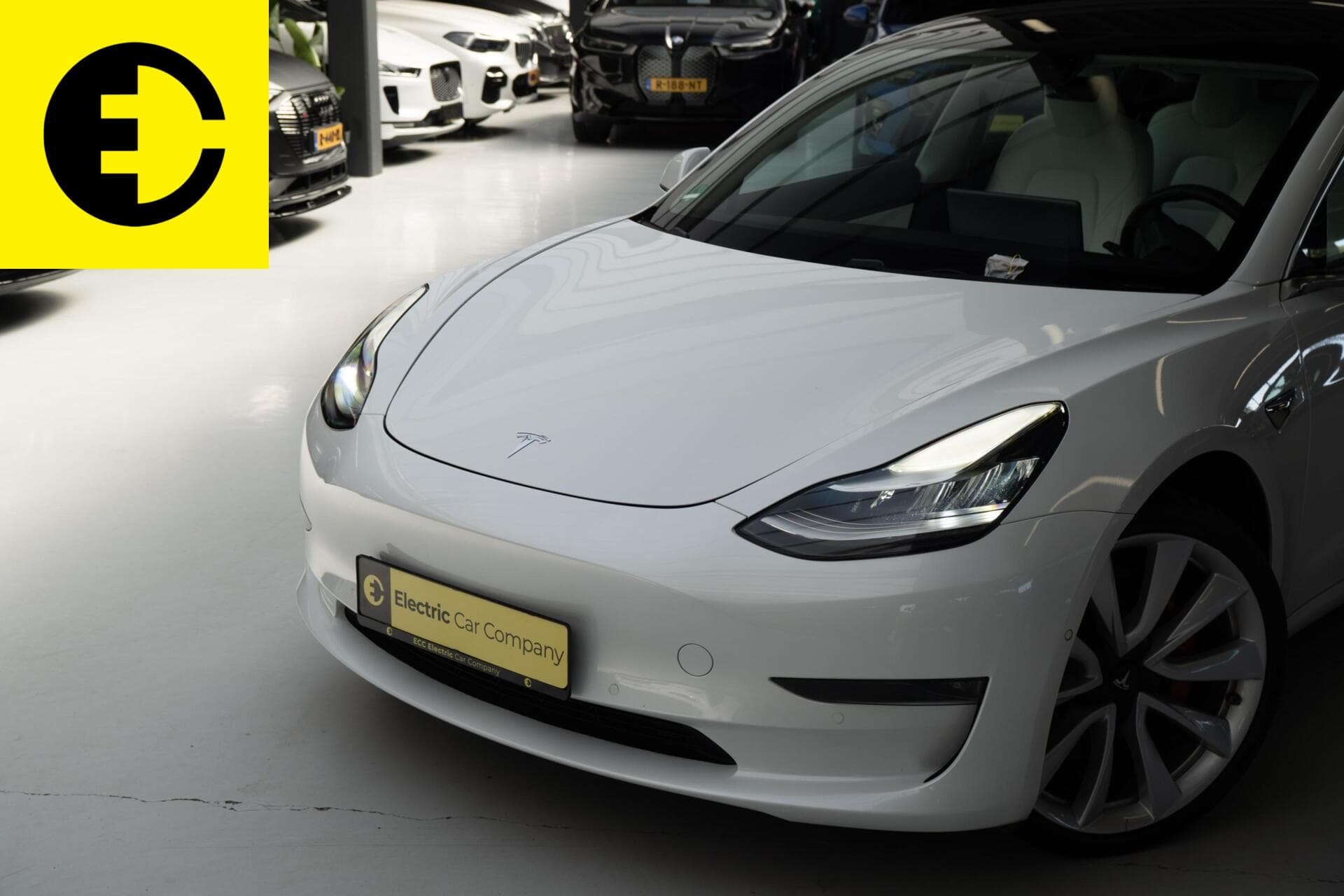 Tesla Model 3 Performance AWD 75 kWh | Witte bekleding | Stoelverwarming – foto 2