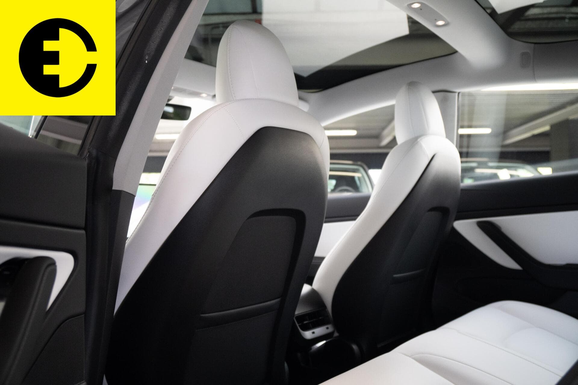 Tesla Model 3 Performance AWD 75 kWh | Witte bekleding | Stoelverwarming – foto 5