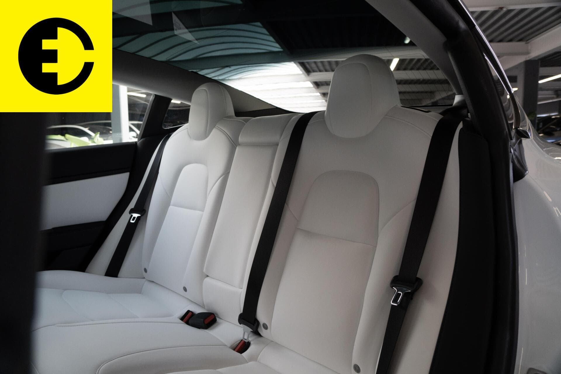 Tesla Model 3 Performance AWD 75 kWh | Witte bekleding | Stoelverwarming – foto 6