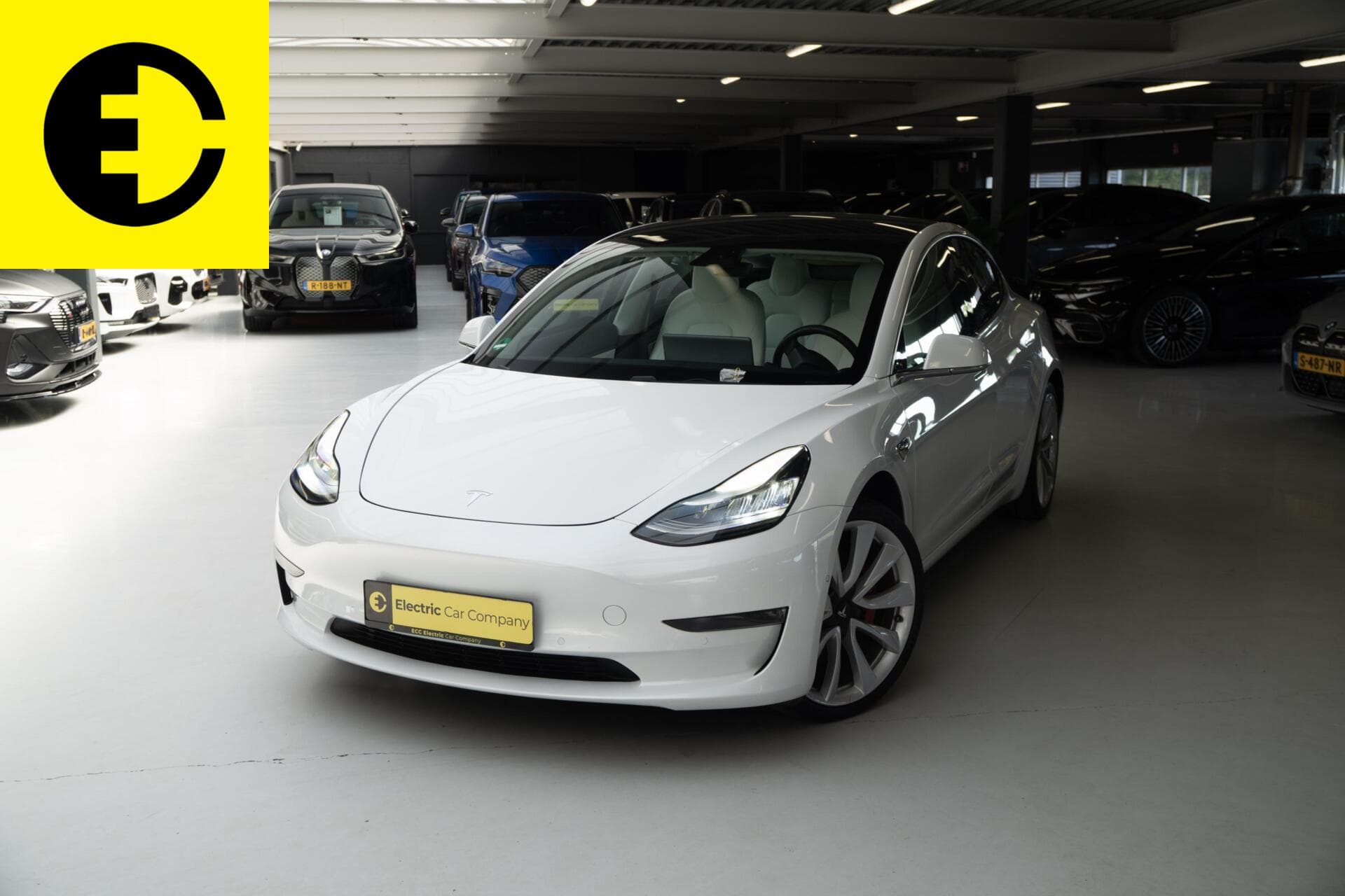Tesla Model 3 Performance AWD 75 kWh | Witte bekleding | Stoelverwarming – foto 9