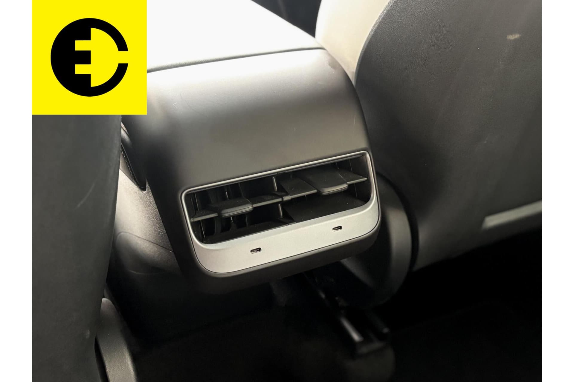 Tesla Model Y Long Range AWD 75 kWh | Soh 91,3% | Wit leder | Warmtepomp | Incl.BTW – foto 8