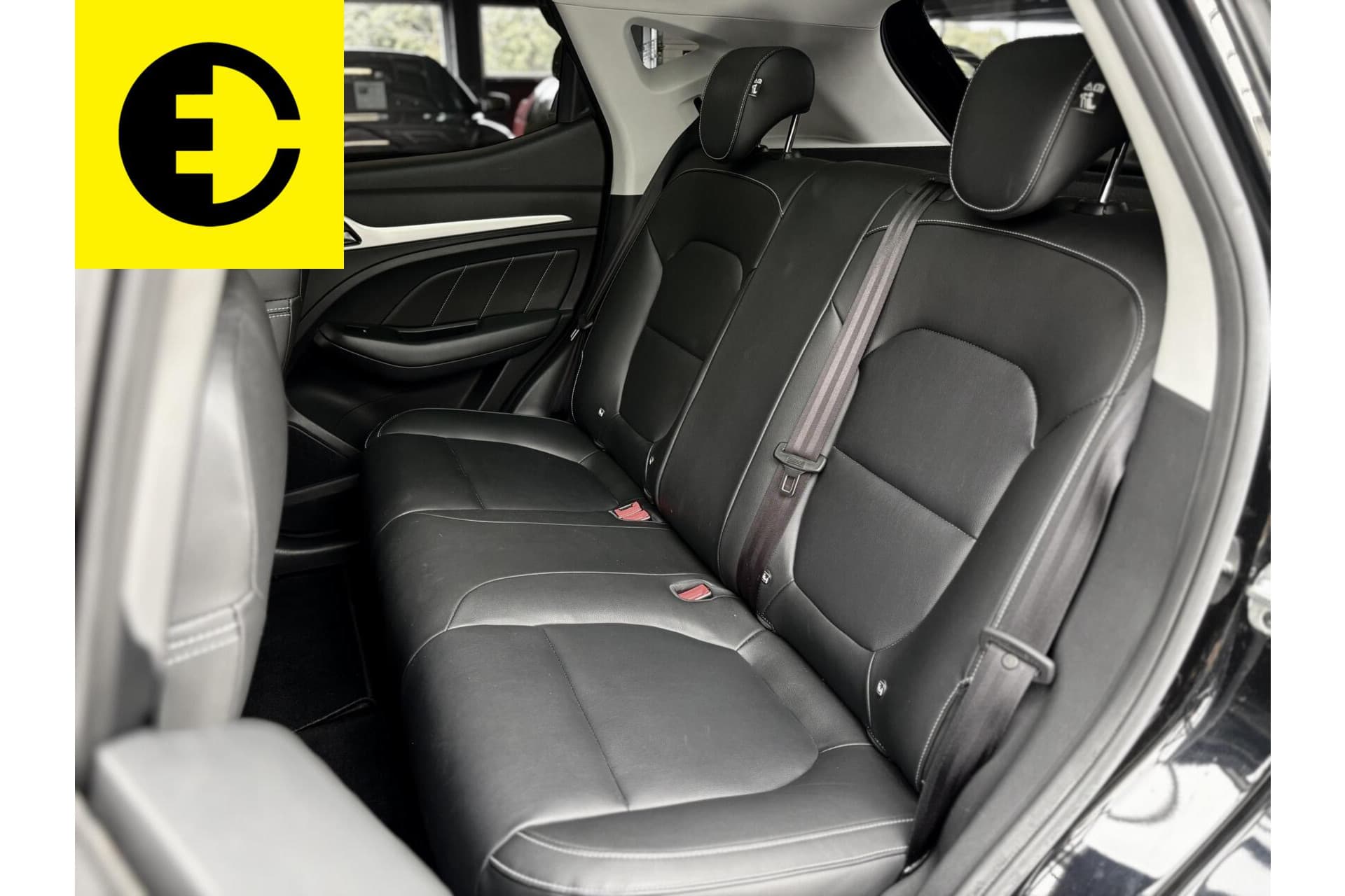 MG ZS EV Luxury 45 kWh | SoH 90,9% | Pano dak | Camera | Leder | Stoelverwarming – foto 8