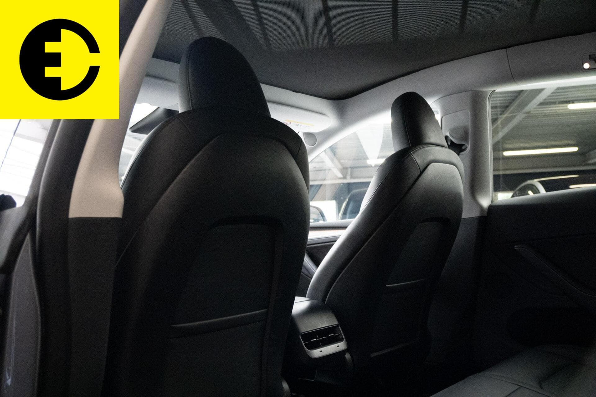 Tesla Model Y RWD 58 kWh | Quicksilver | LFP batterij | Stuurverwarming – foto 6