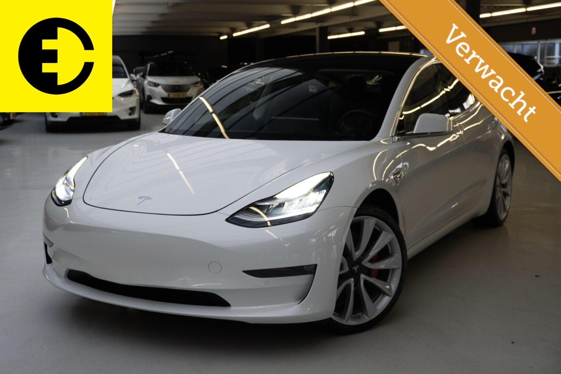 Tesla Model 3 2019-11