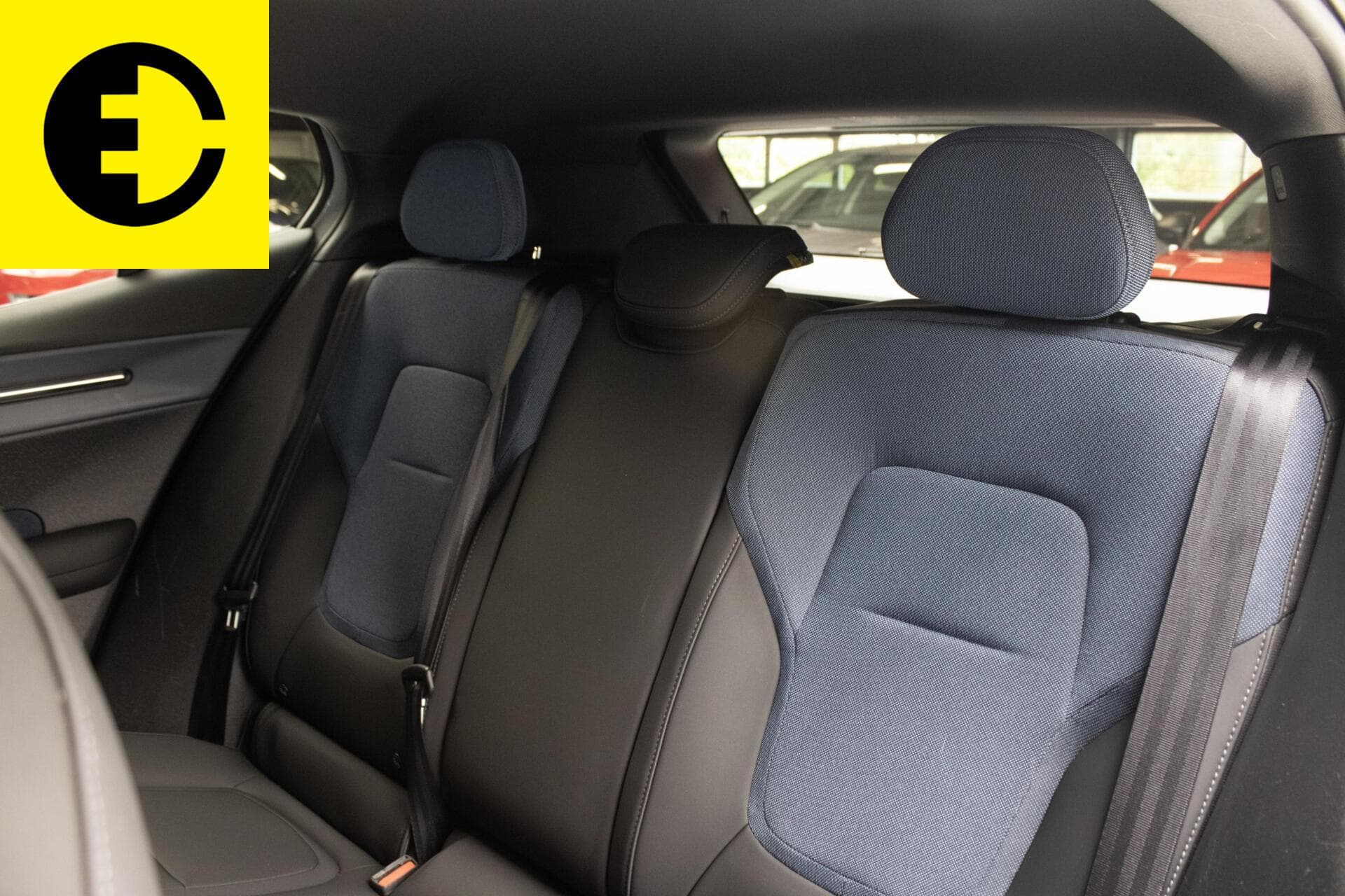 Volvo EX30 Single Motor Extended Range Plus 69 kWh | SOH 94,5% | Stuurverwarming | Incl.BTW – foto 7