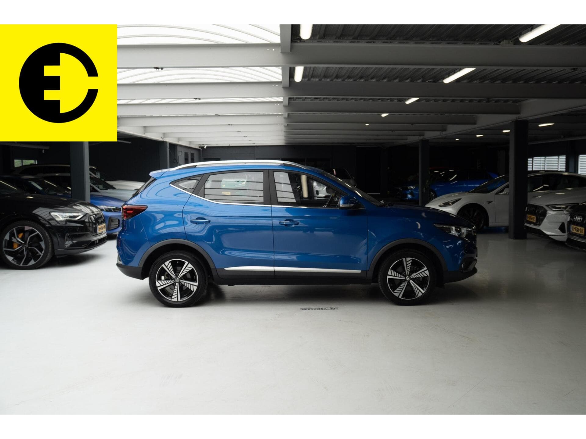 MG ZS EV Luxury 45 kWh | Pano dak | Leder | Stoelverwarming – foto 9