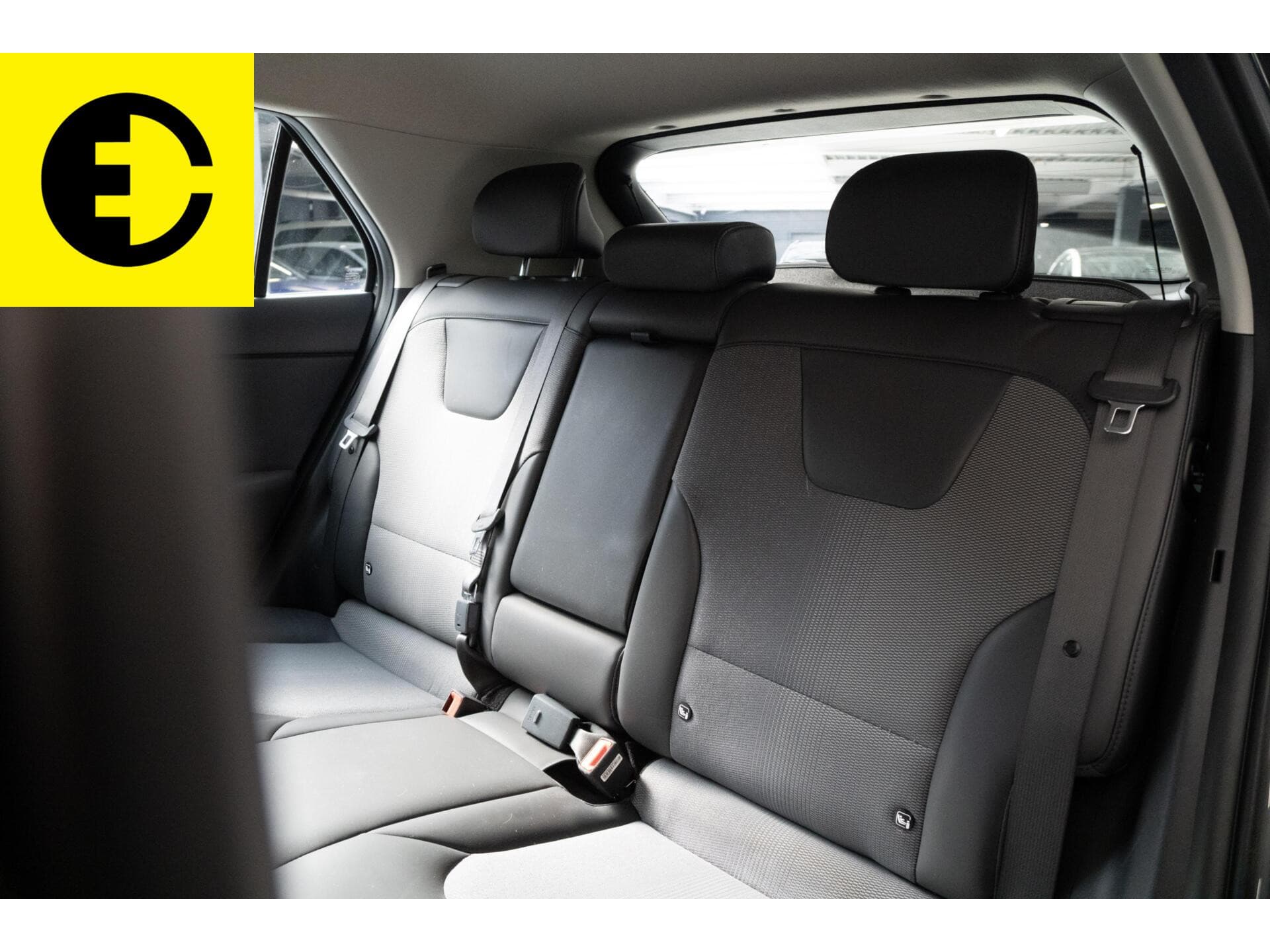 Kia Niro EV DynamicLine 64.8 kWh | SOH 100% | 3-Fase| Achteruitrijcamera | Incl.BTW – foto 7