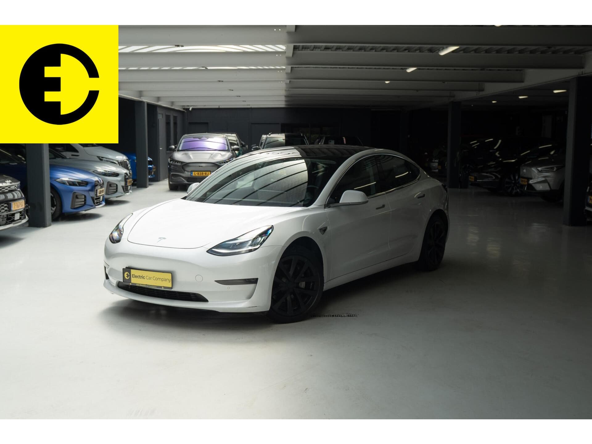 Tesla Model 3 Long Range AWD 75 kWh |SOH 88,2%| Stoelverwarming | Camera | Pano dak