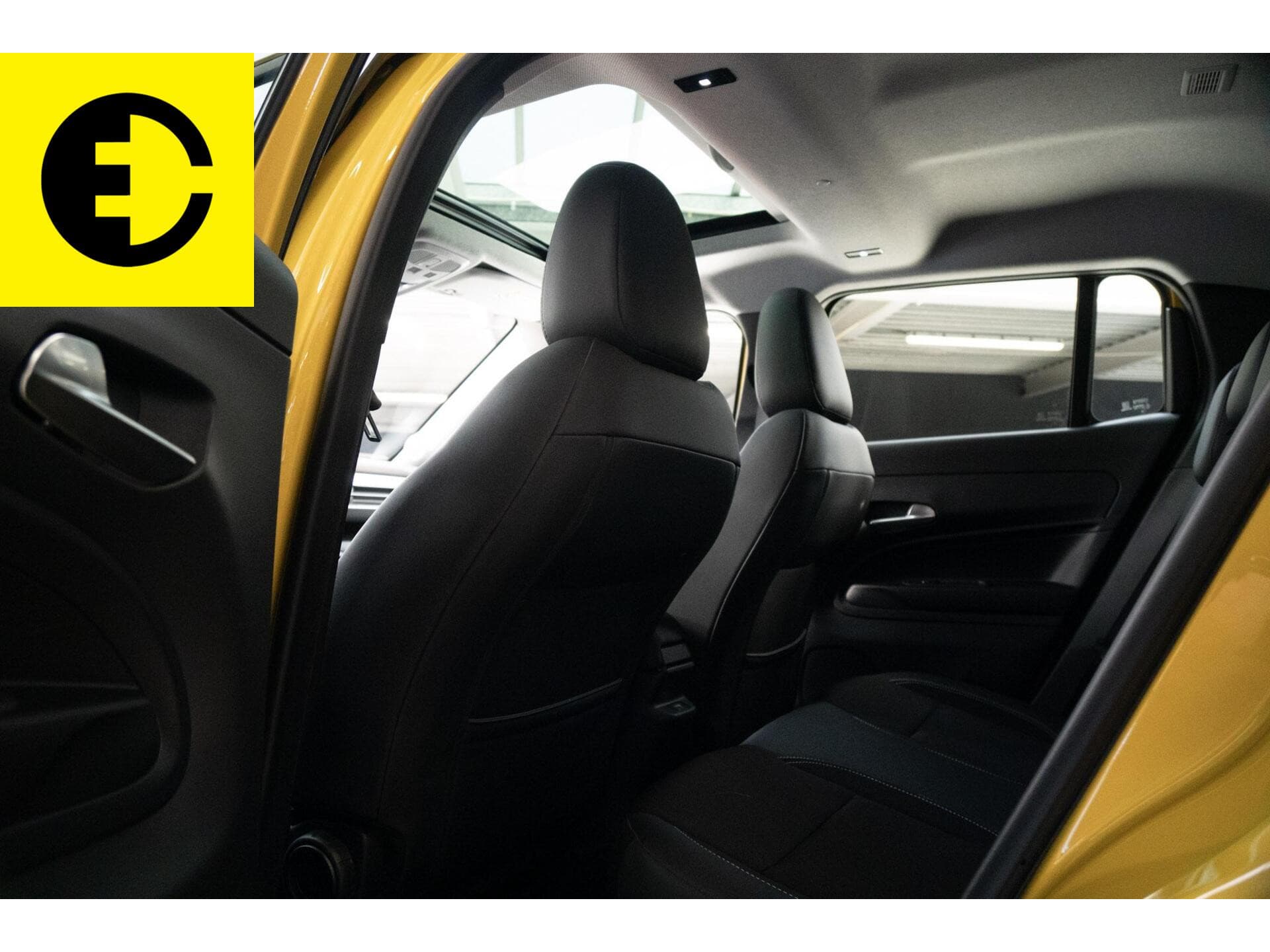 Jeep Avenger Summit 54 kWh | SOH 97.9% | Pano dak | Cruise | Navi – foto 6