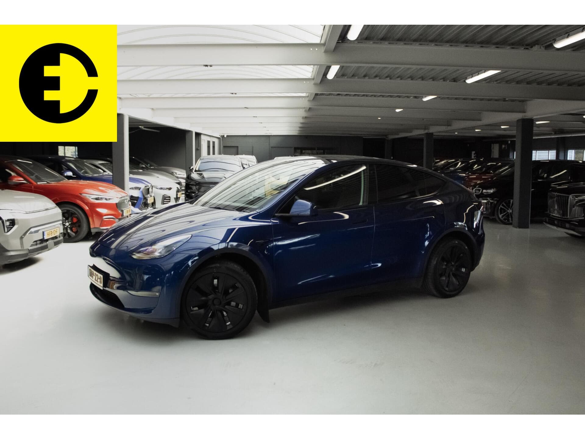 Tesla Model Y 2022-12
