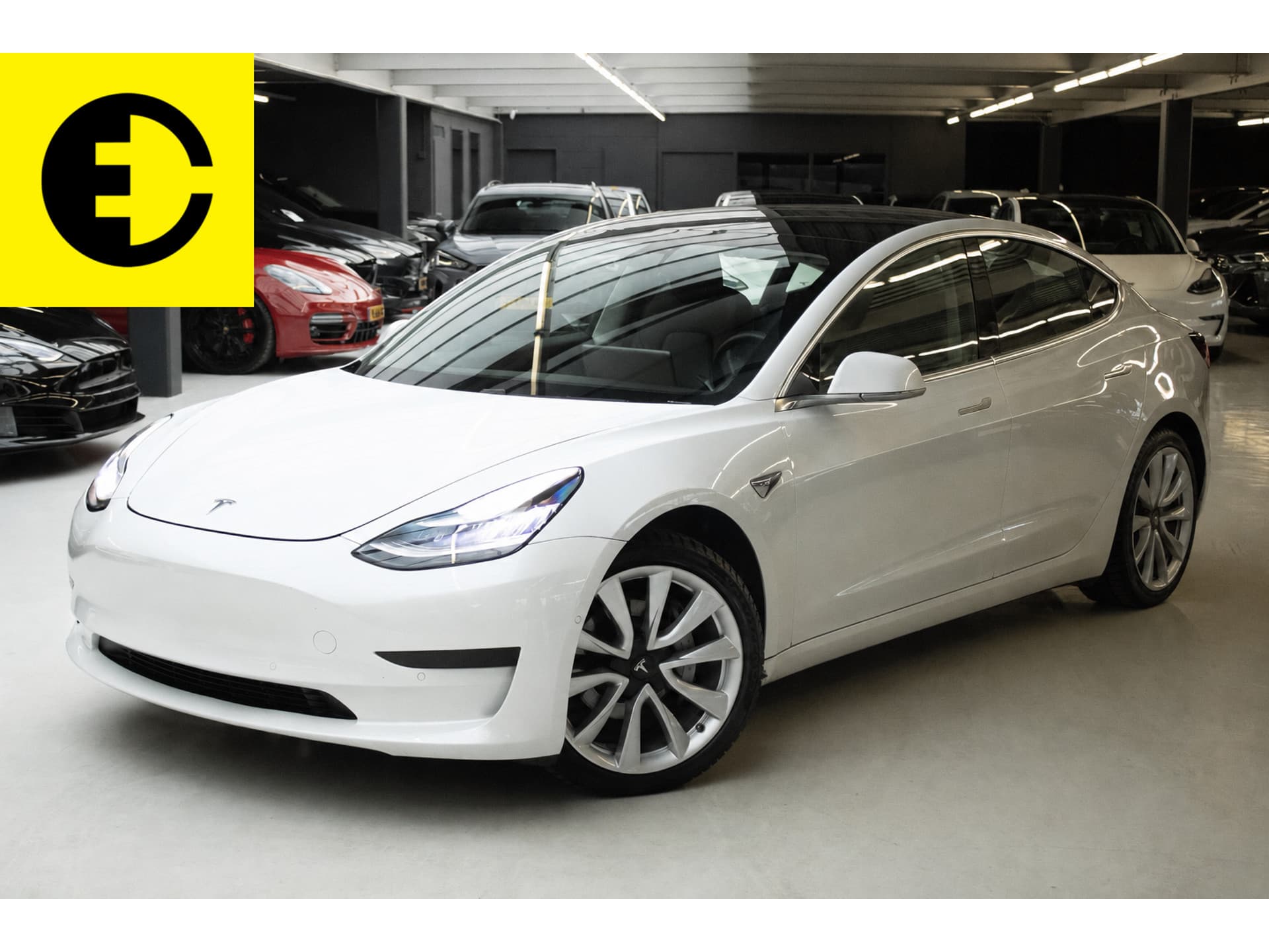 Tesla Model 3 2019-09
