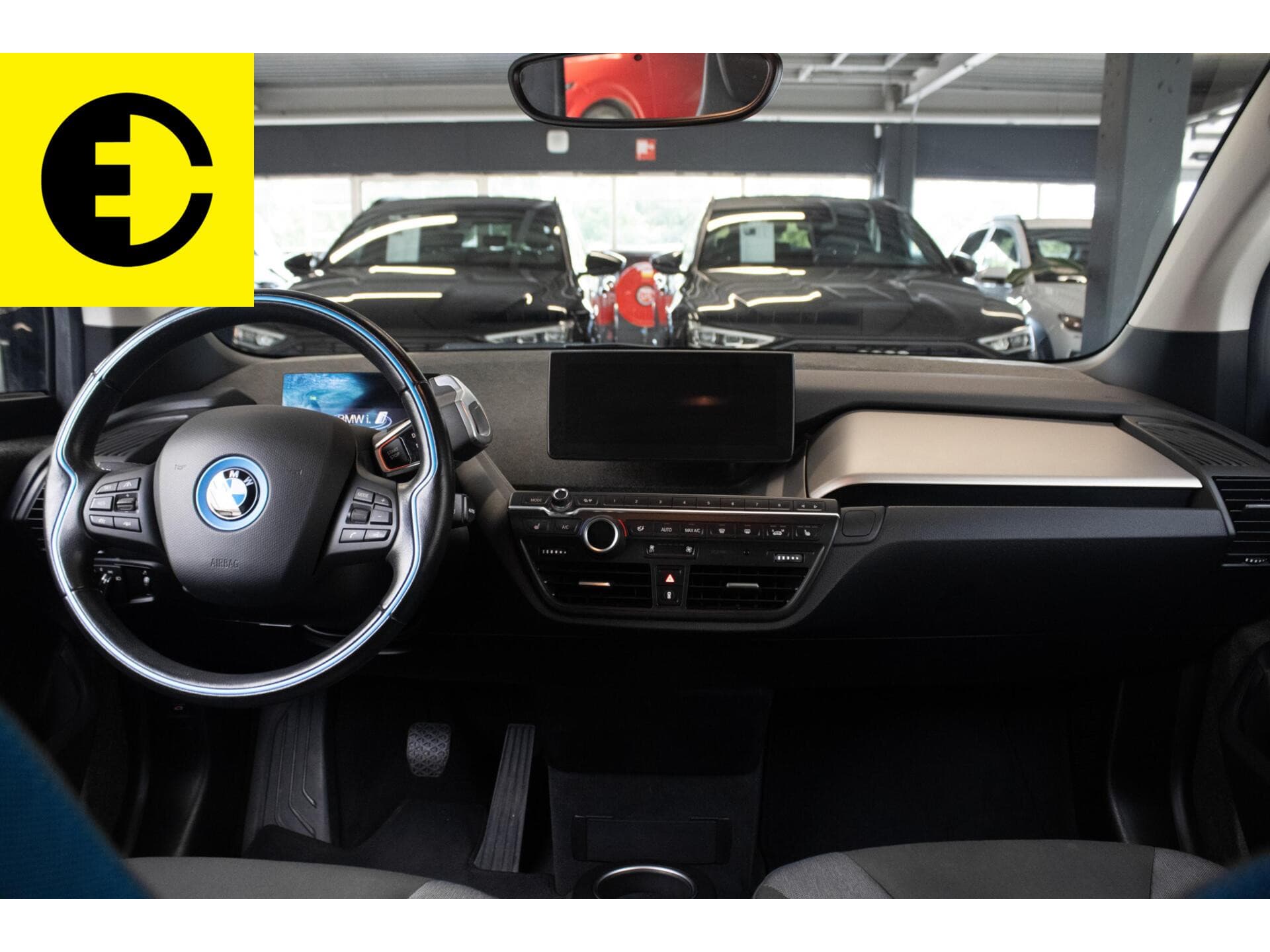 BMW i3 S 120Ah 42 kWh |SOH 90,8% | Stoelverwarming | Achteruitrijcamera | Cruise – foto 3