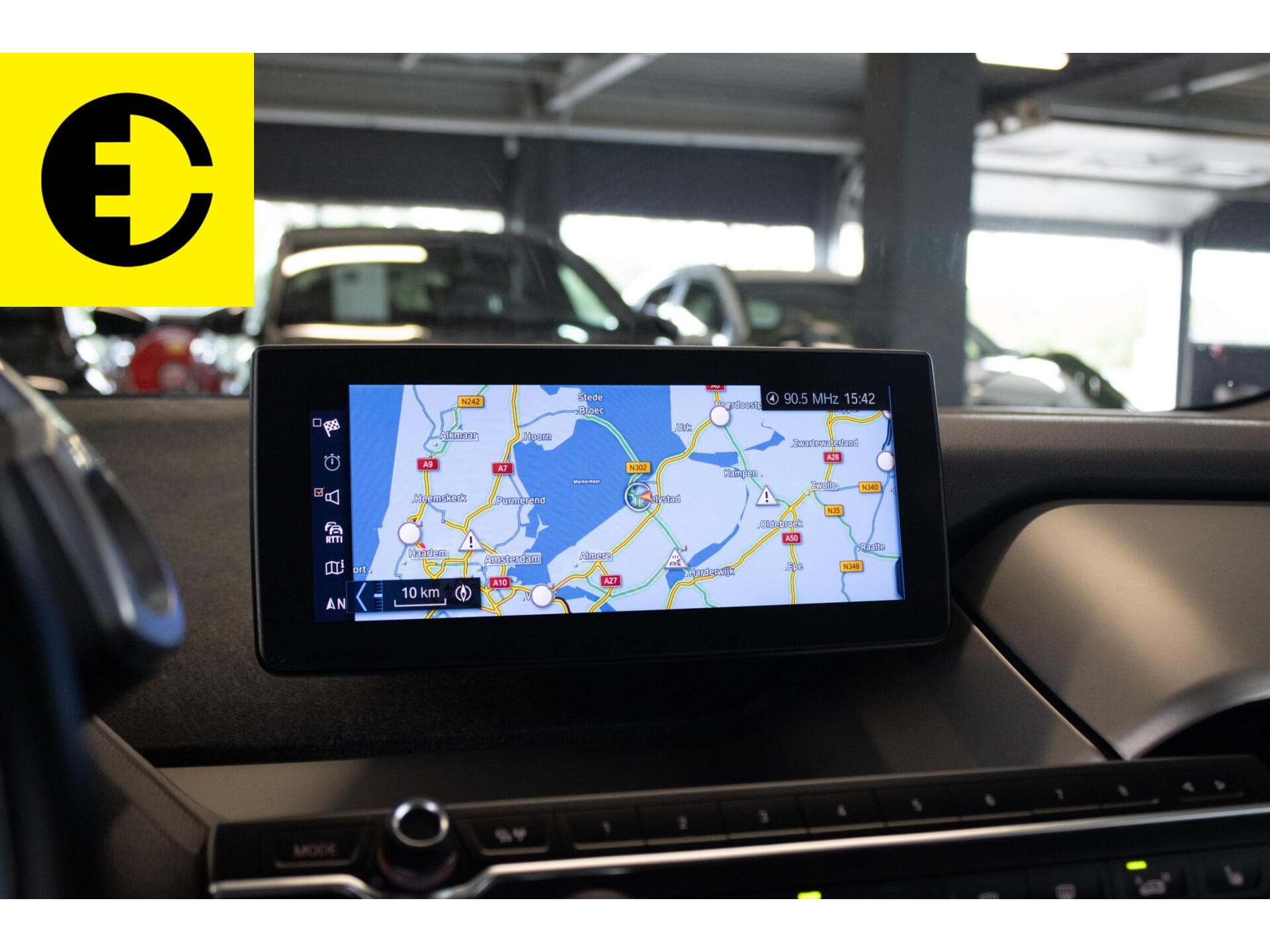 BMW i3 S 120Ah 42 kWh |SOH 90,8% | Stoelverwarming | Achteruitrijcamera | Cruise – foto 4