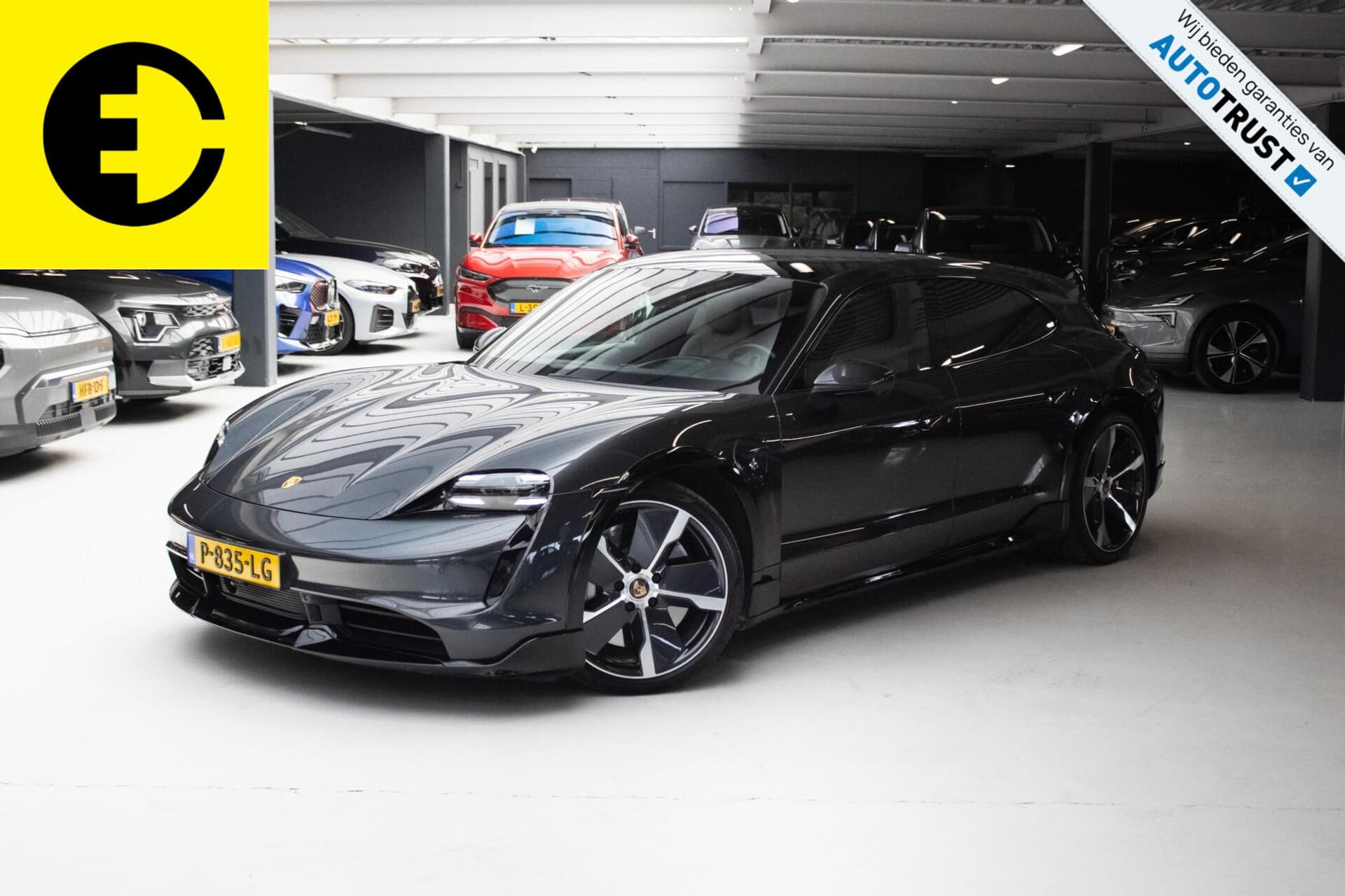 Porsche Taycan 2021-12
