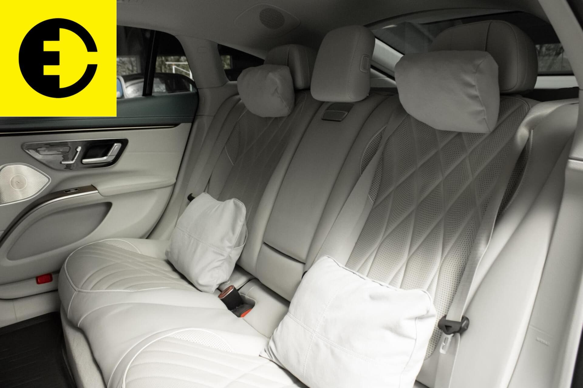 Mercedes-Benz EQS 580 4MATIC AMG Line 108 kWh |SOH 95.4% | Stoelverkoeling | Panorama dak | Incl.BTW – foto 6
