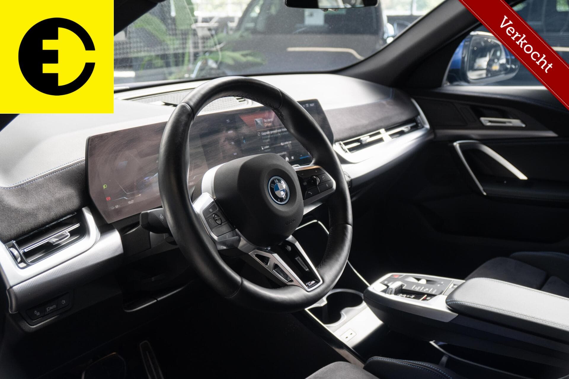 BMW iX2 eDrive20 67 kWh | 96,9% SOH | Alcantara stoelen | Camera – foto 5