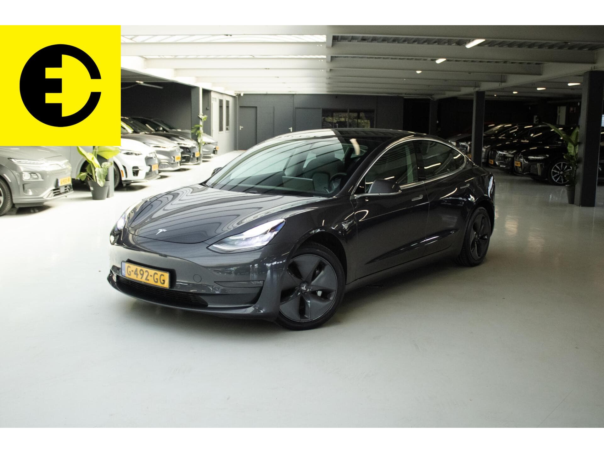 Tesla Model 3 Long Range AWD 75 kWh | SOH 87,6% | Trekhaak | Stoelverwarming | Pano