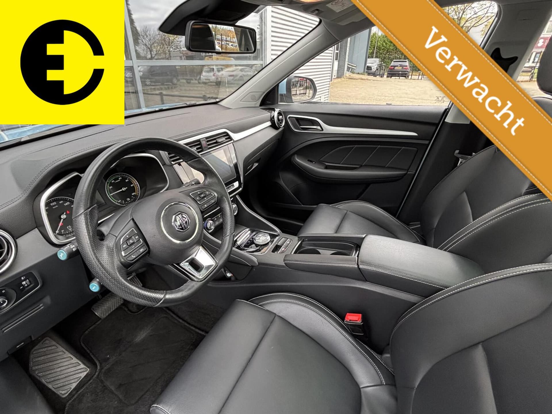 MG ZS EV Luxury 45 kWh | Leder | Stoelverwarming | Pano – foto 9